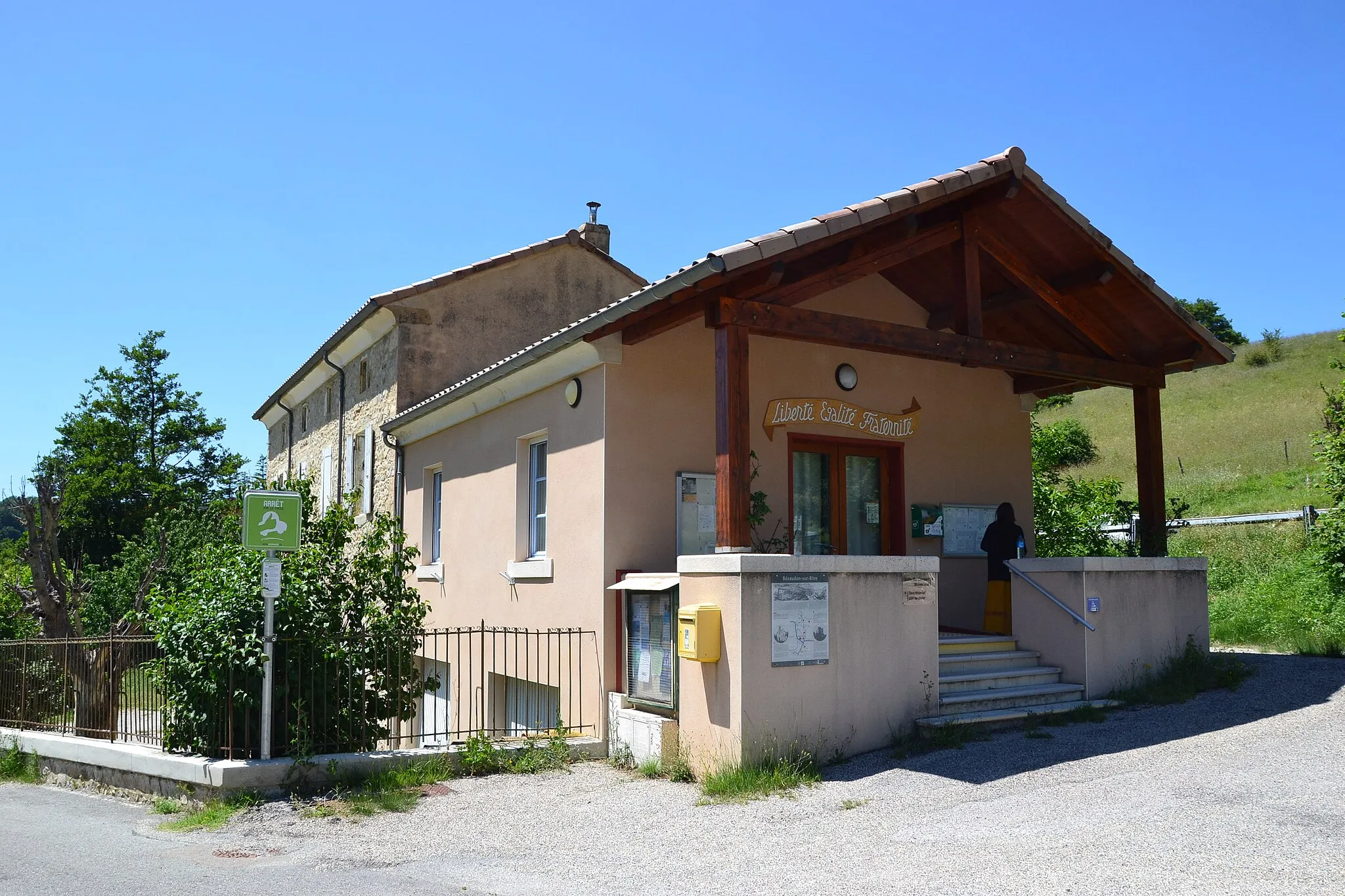 Photo showing: Town hall of Bézaudun-sur-Bîne, dept.  Drôme, France