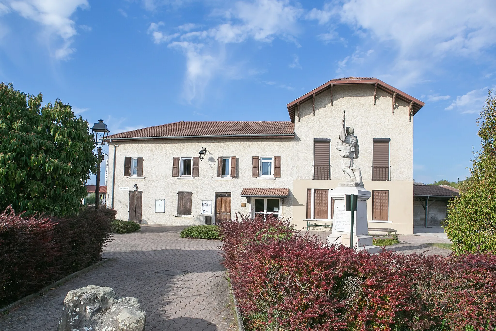 Photo showing: Vue de la bibliothèque de Beaucroissant  / Isère / France