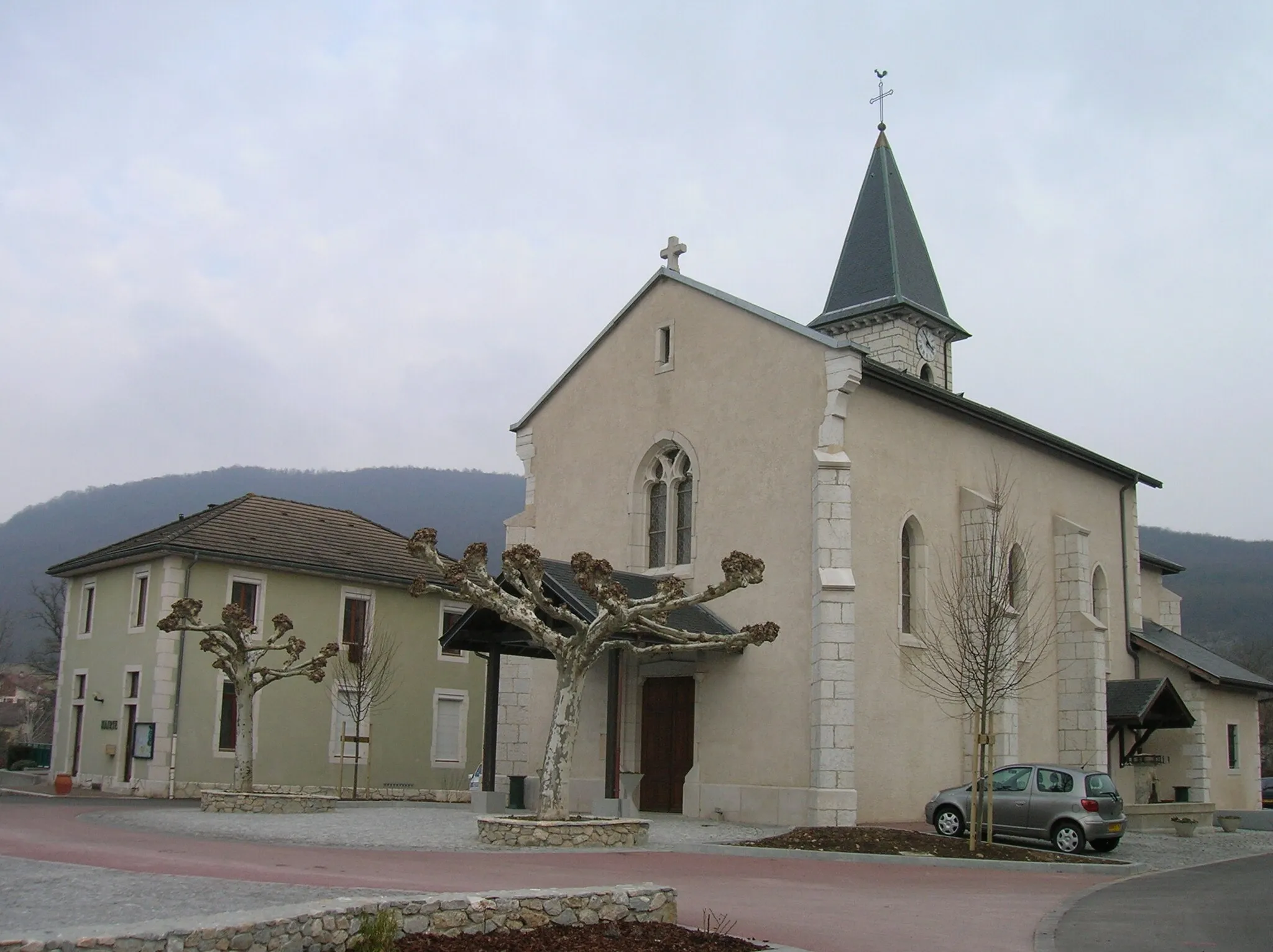 Photo showing: Eglise Saint-Hilaire, Musièges, Haute-Savoie. Première moitié du XIXème siècle.