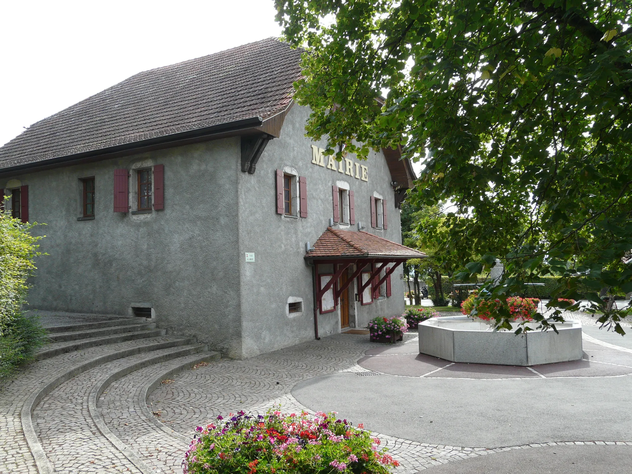 Photo showing: La mairie de Champanges (Haute-Savoie)