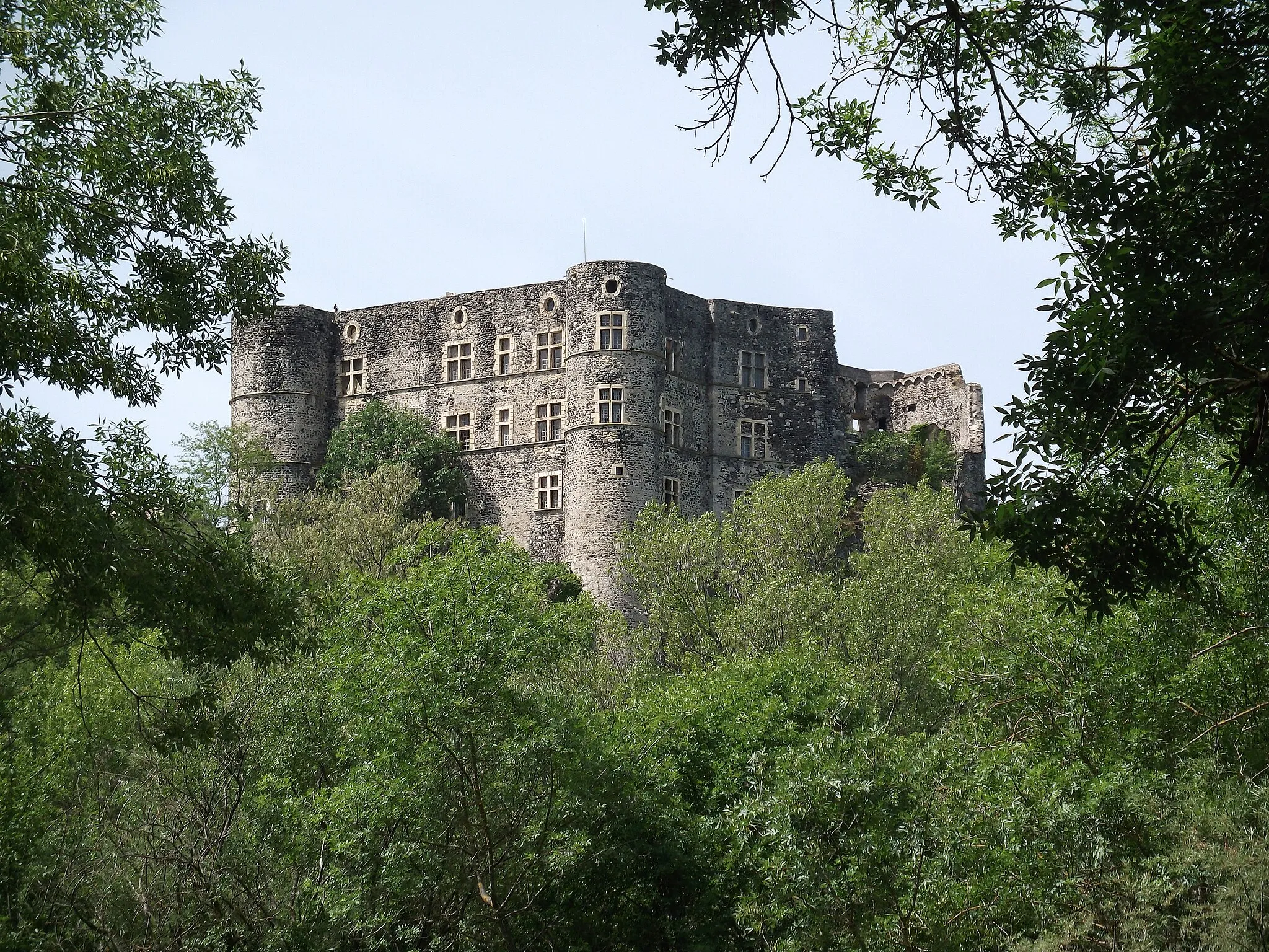 Photo showing: Château d'Alba-la-Romaine en Ardèche en 2012