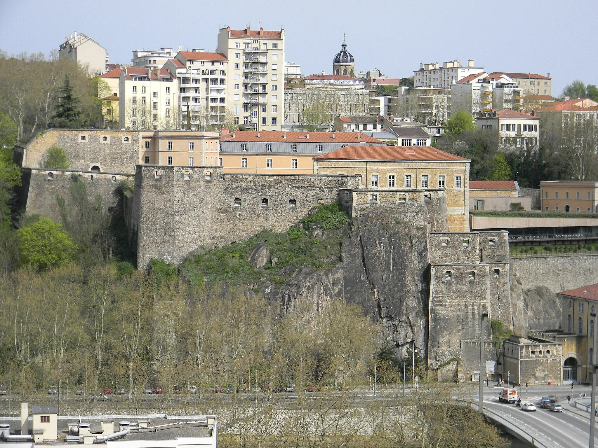 Photo showing: The Saint-Jean fort in Lyon, seen from the Vaise fort