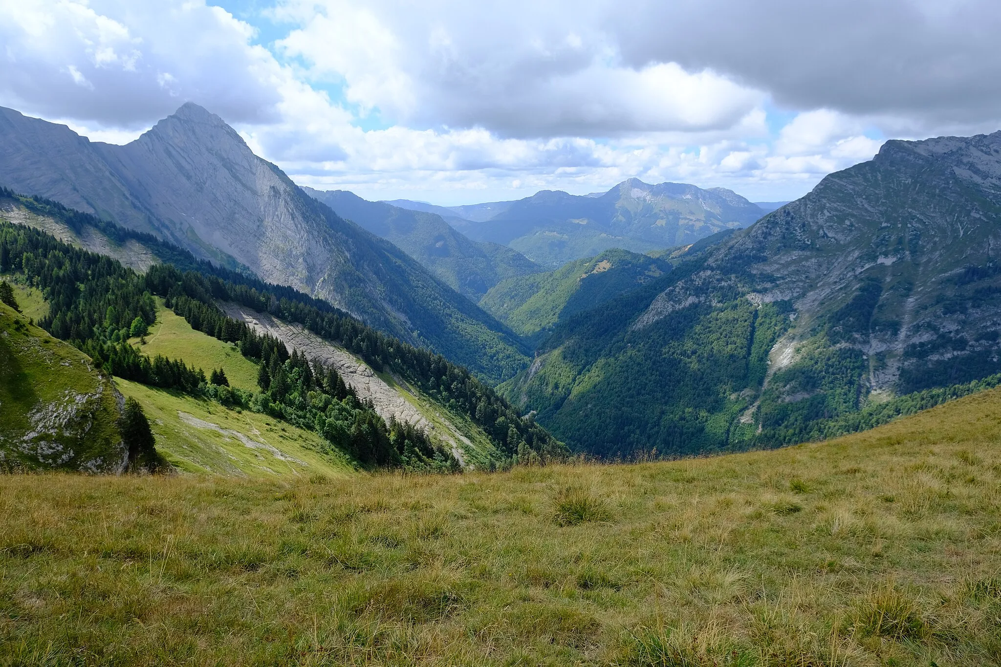 Photo showing: Trail to Le Grand Roc