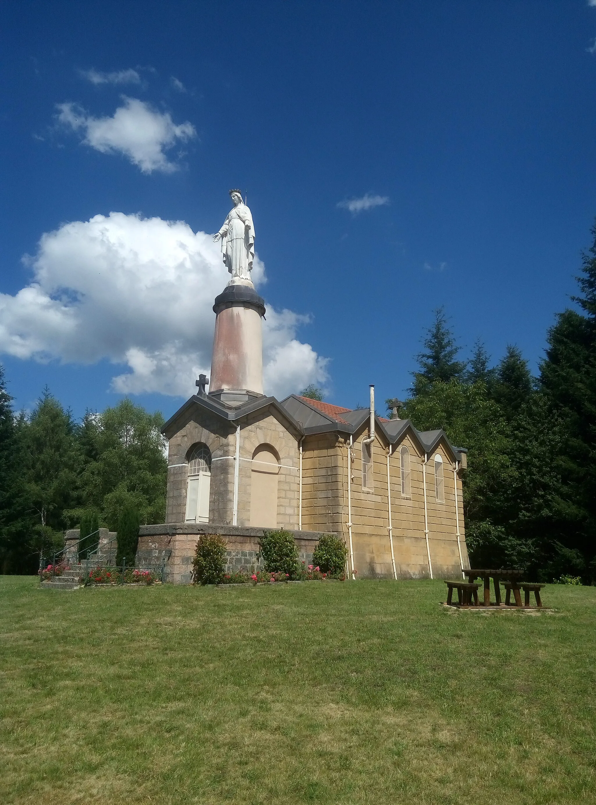 Photo showing: Chapelle Notre-Dame de la Rochette à Ranchal (Rhône, France).