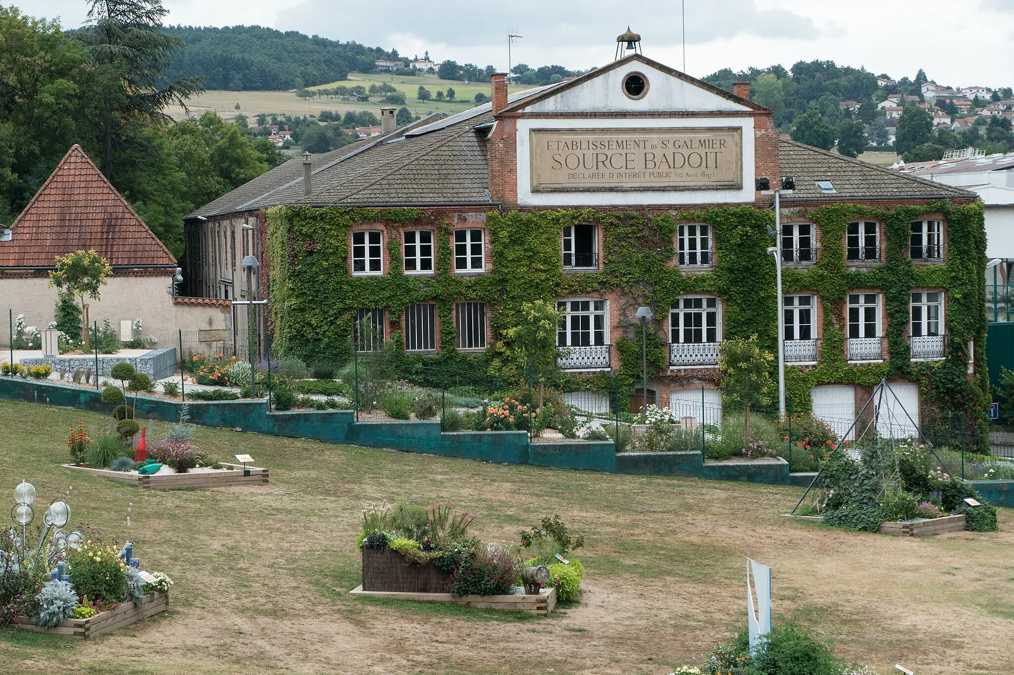 Photo showing: Ancienne usine de la société Badoit