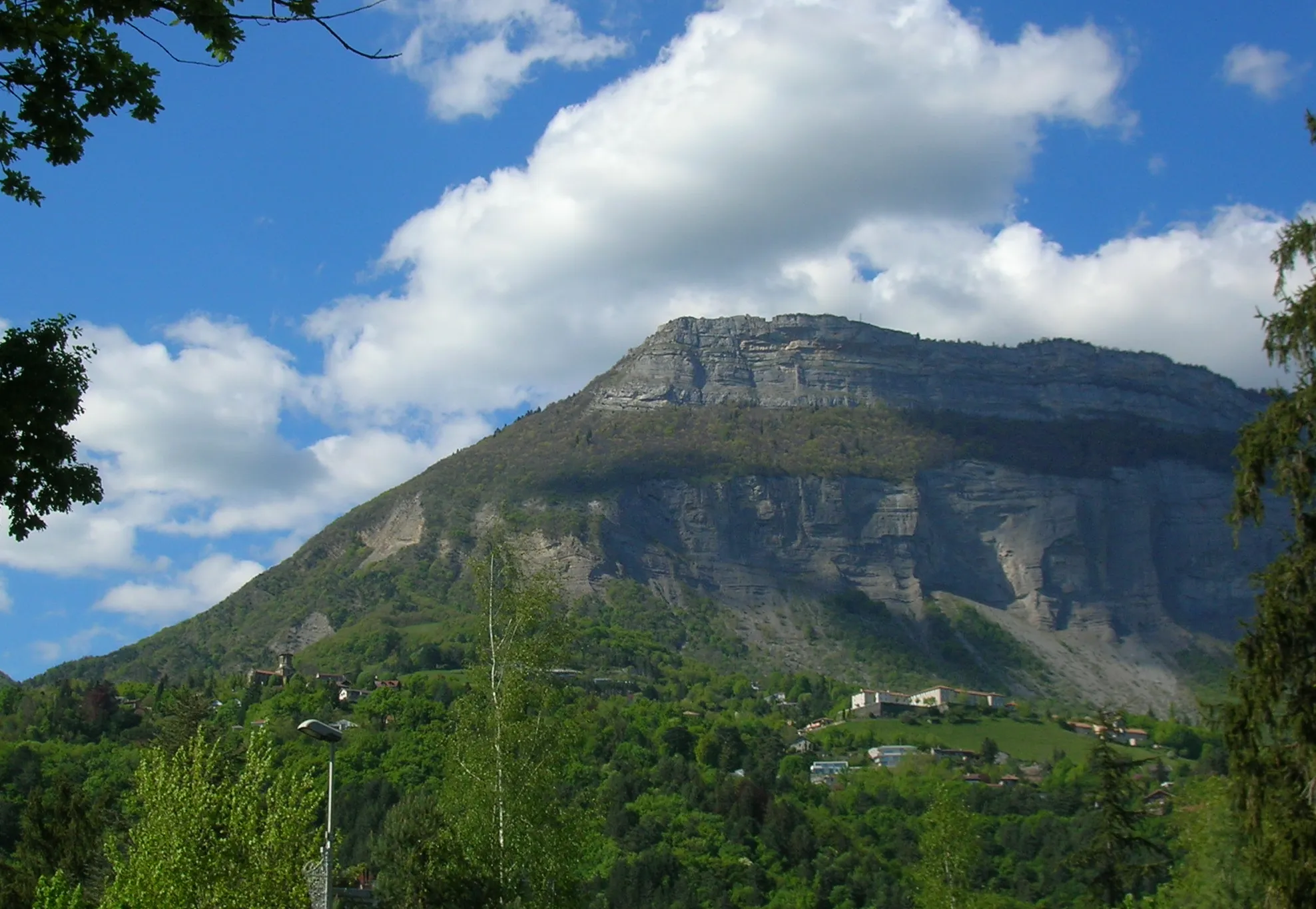 Photo showing: Le ‪Fort Saint-Eynard‬ et Corenc, vus de Meylan. Isère, France.