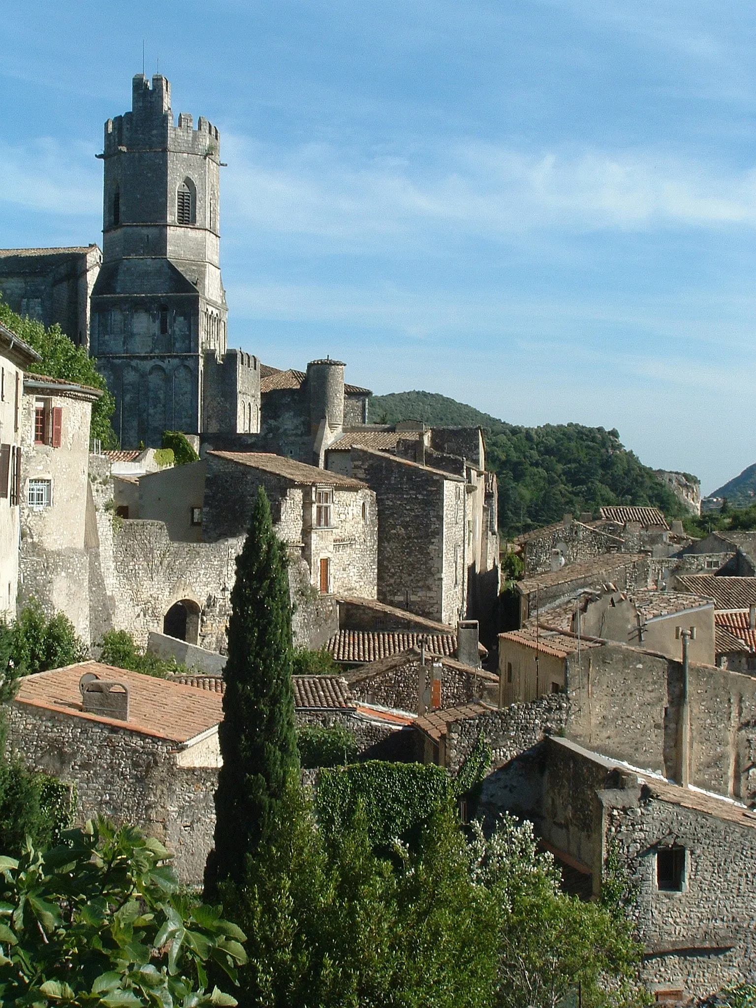 Photo showing: Viviers - Le village dominé par la cathédrale