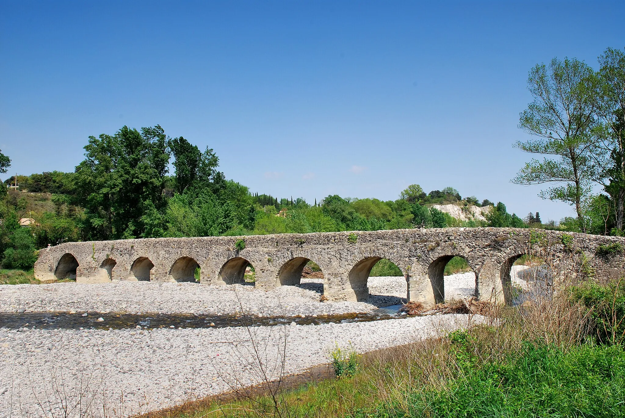 Photo showing: le pont romain