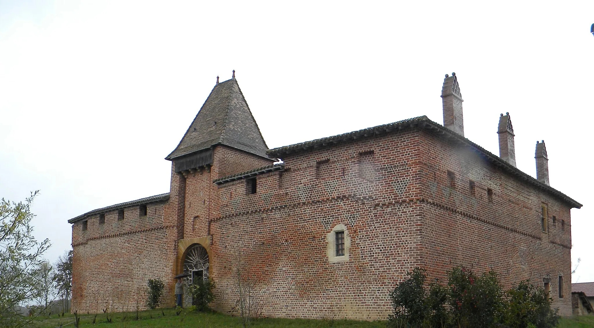 Photo showing: Maison forte de Villon, vue extérieure