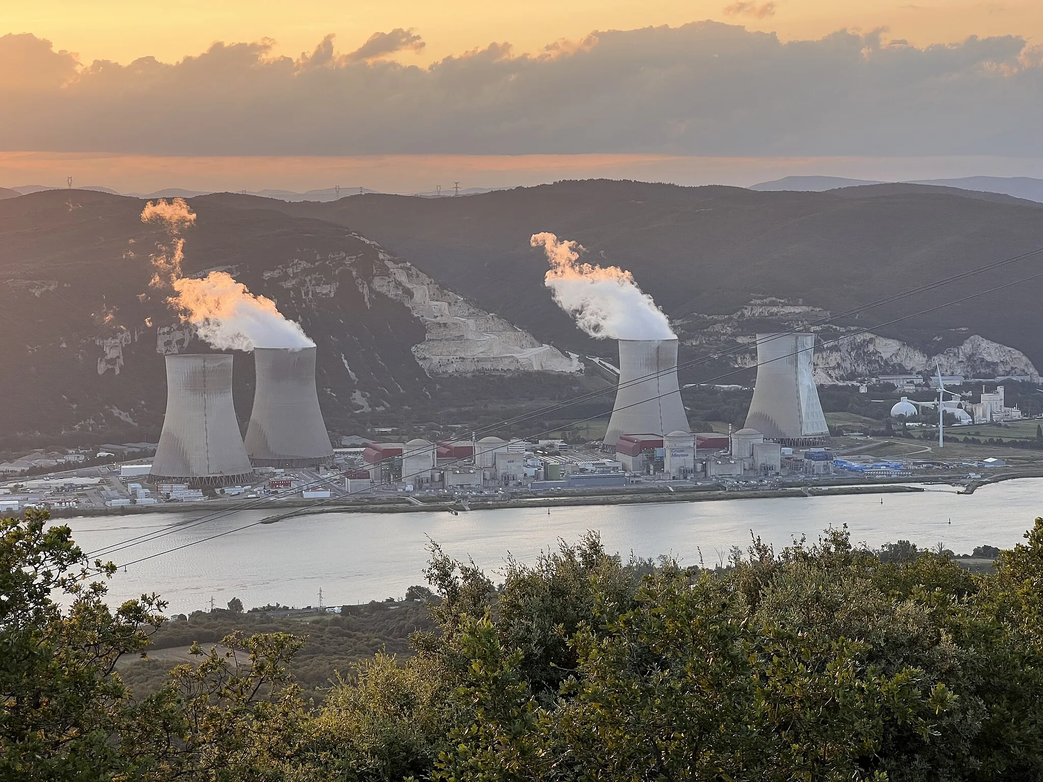 Photo showing: Centrale nucléaire de Cruas, Cruas.
