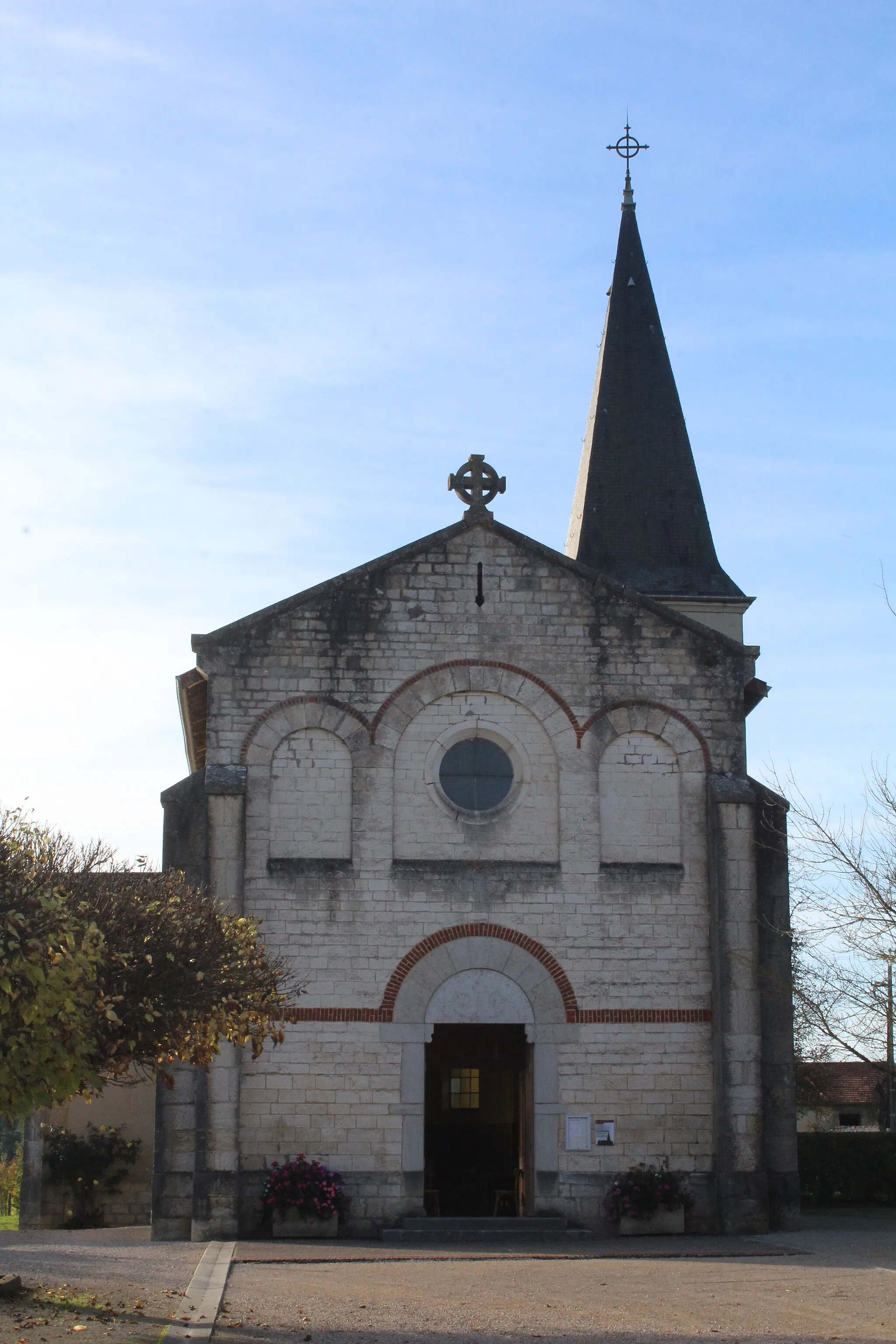 Photo showing: Église Saint-Étienne de Vessignat, Bohas-Meyriat-Rignat.