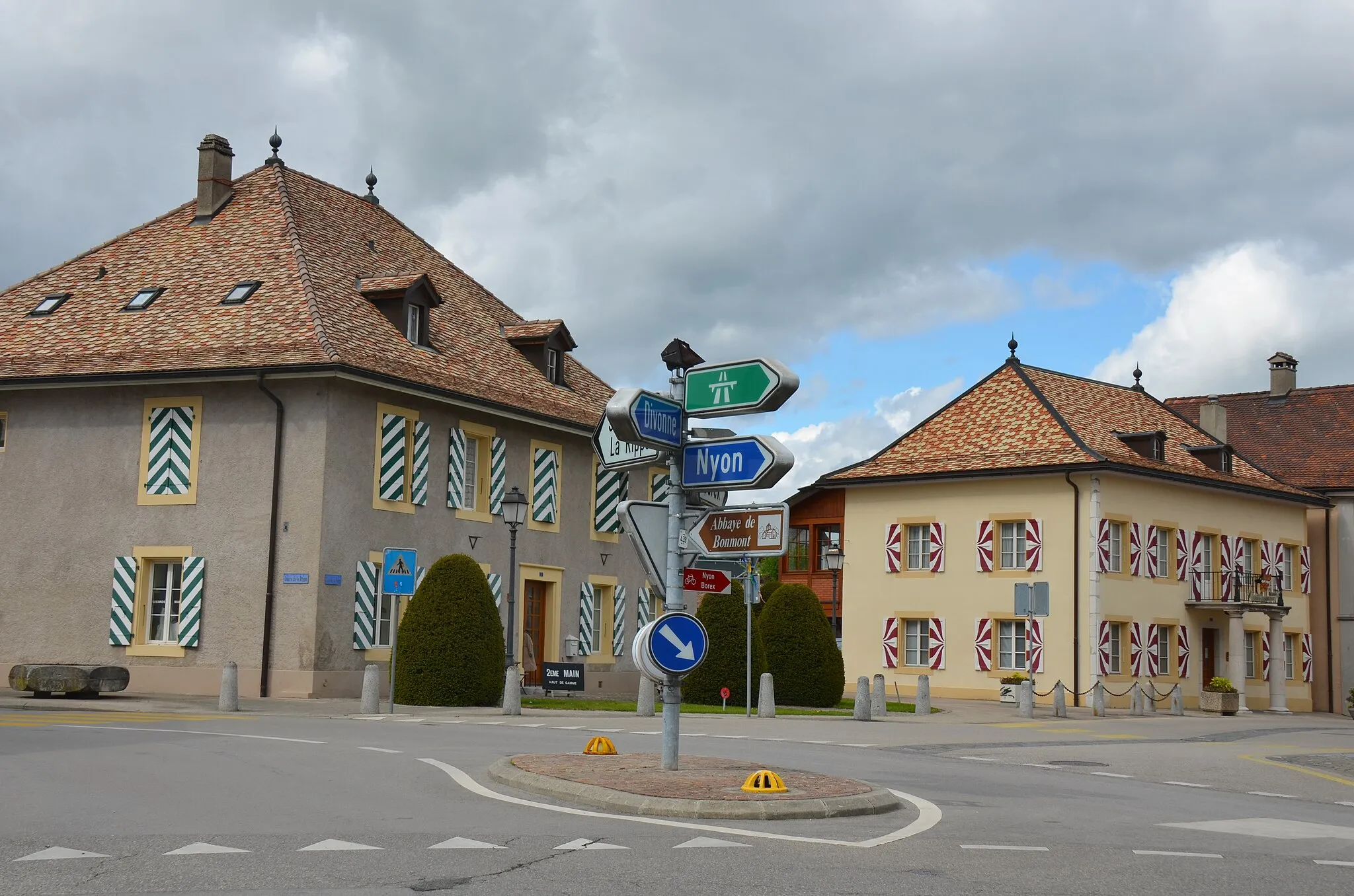 Photo showing: Nice building architecture in Switserland at Crassier