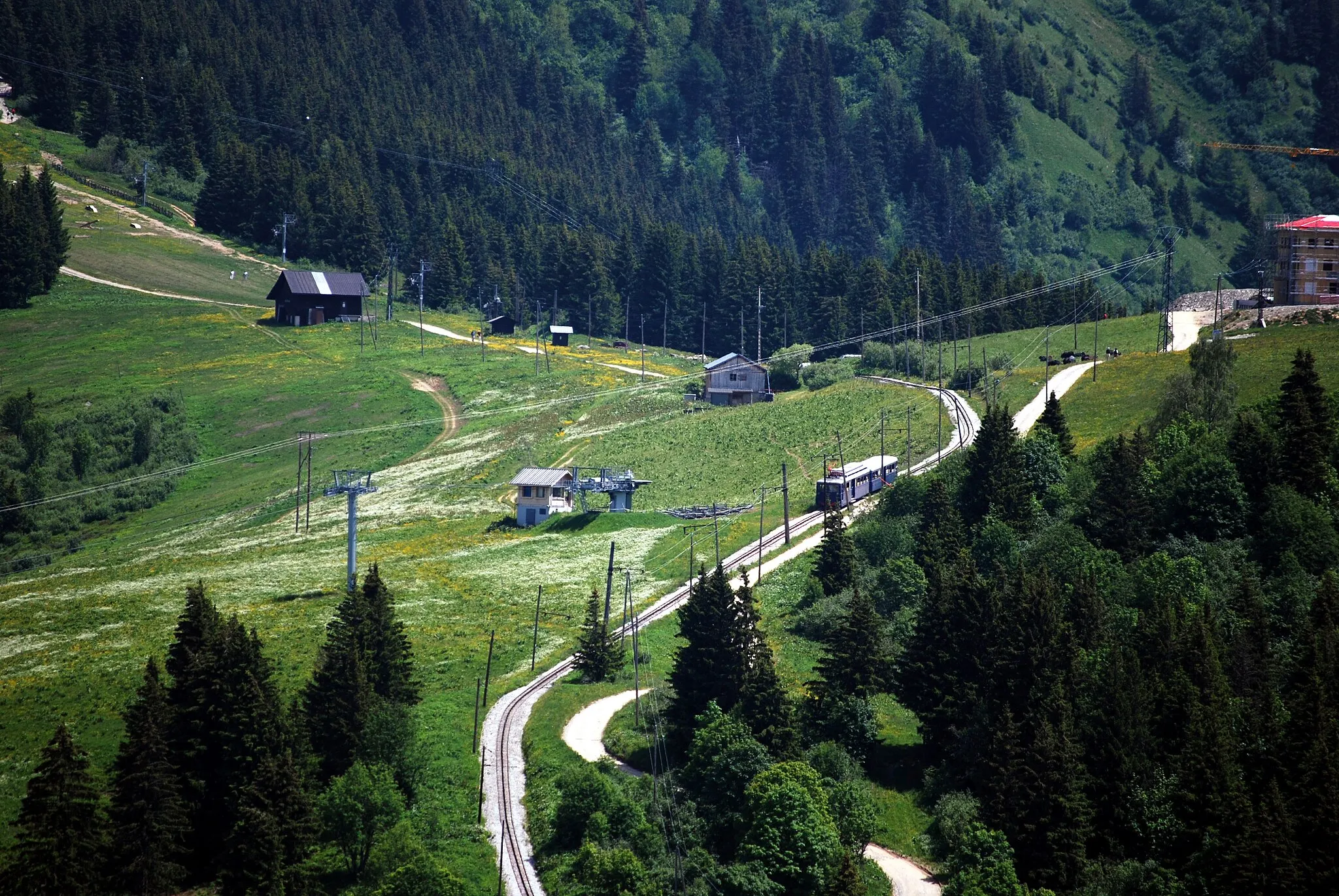 Photo showing: TMB EMU between Col de Voza (downhill) and Bellevue (uphill).