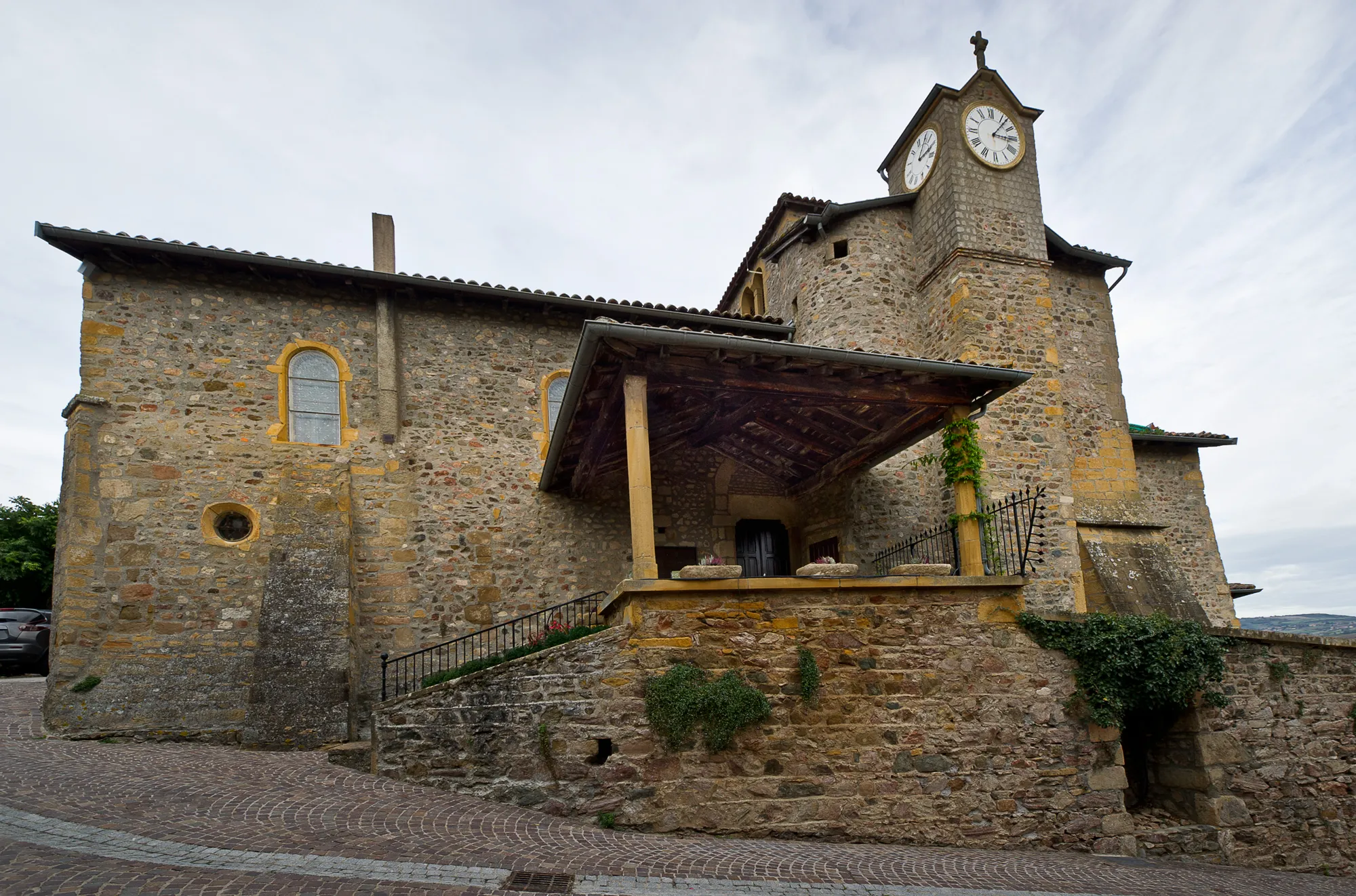 Photo showing: This building is indexed in the base Mérimée, a database of architectural heritage maintained by the French Ministry of Culture, under the reference PA00118075 .