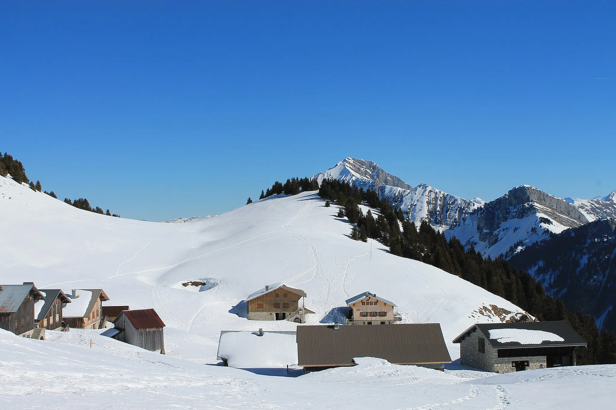 Photo showing: chalets sur le plateau des Auges