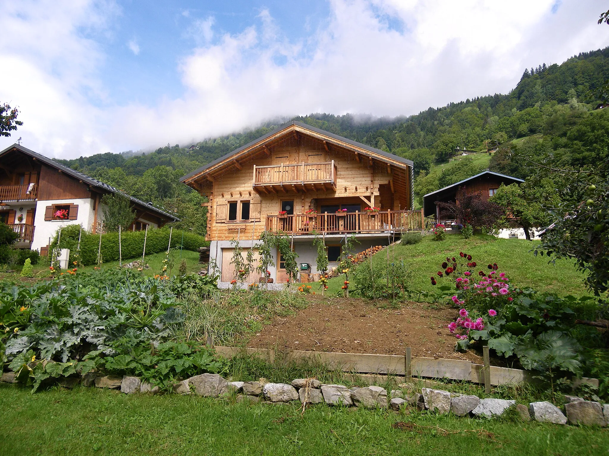 Photo showing: chalets a villard sur doron