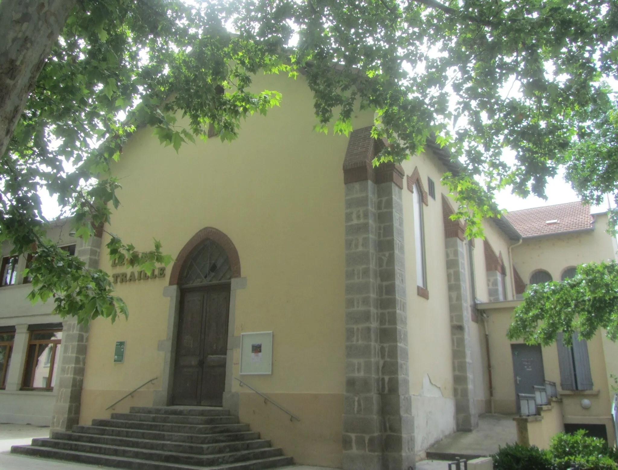 Photo showing: ancienne église Saint JM Vianney