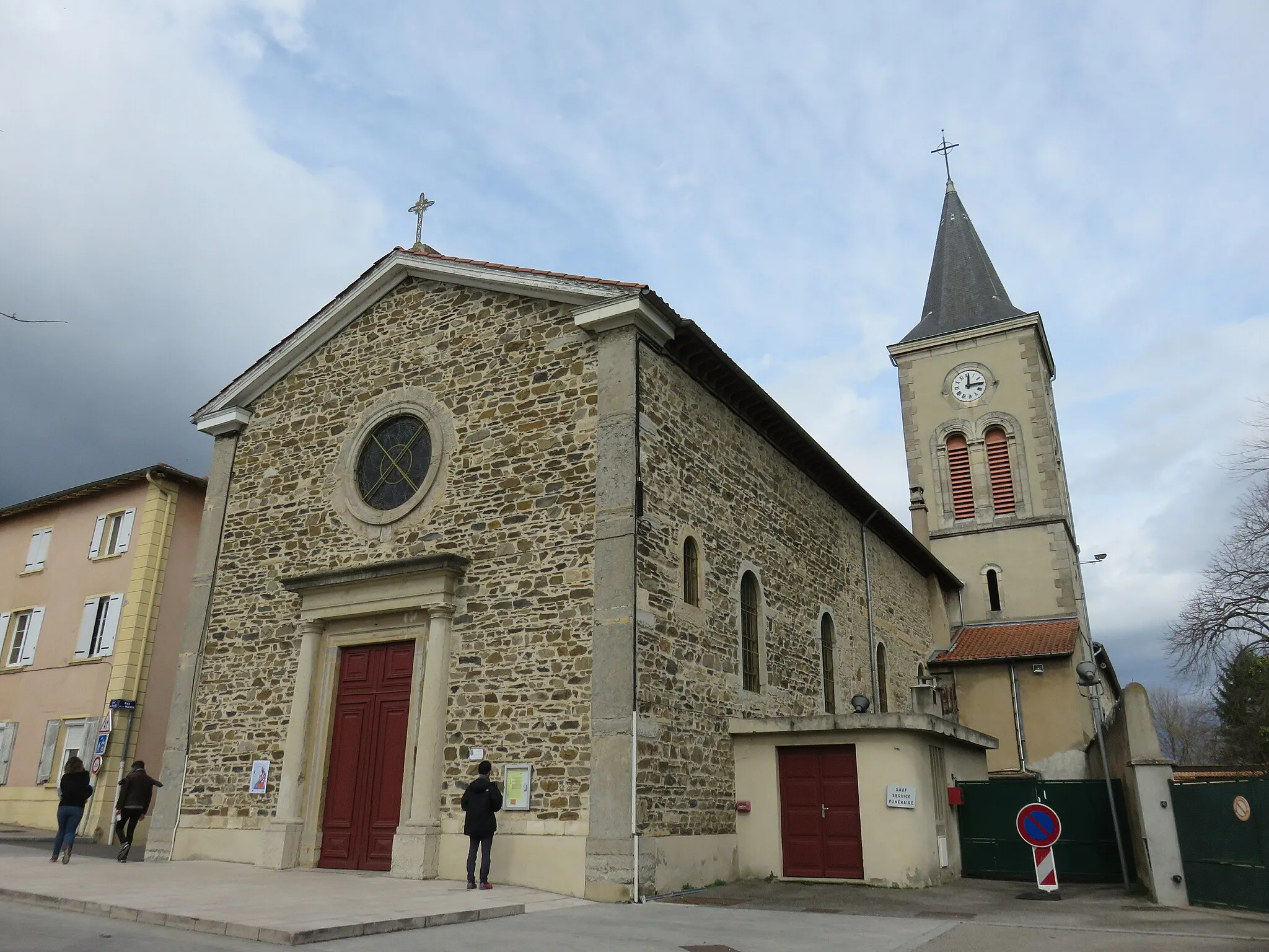 Photo showing: Vue de l'église Saint-Roch de Francheville (Rhône, France).