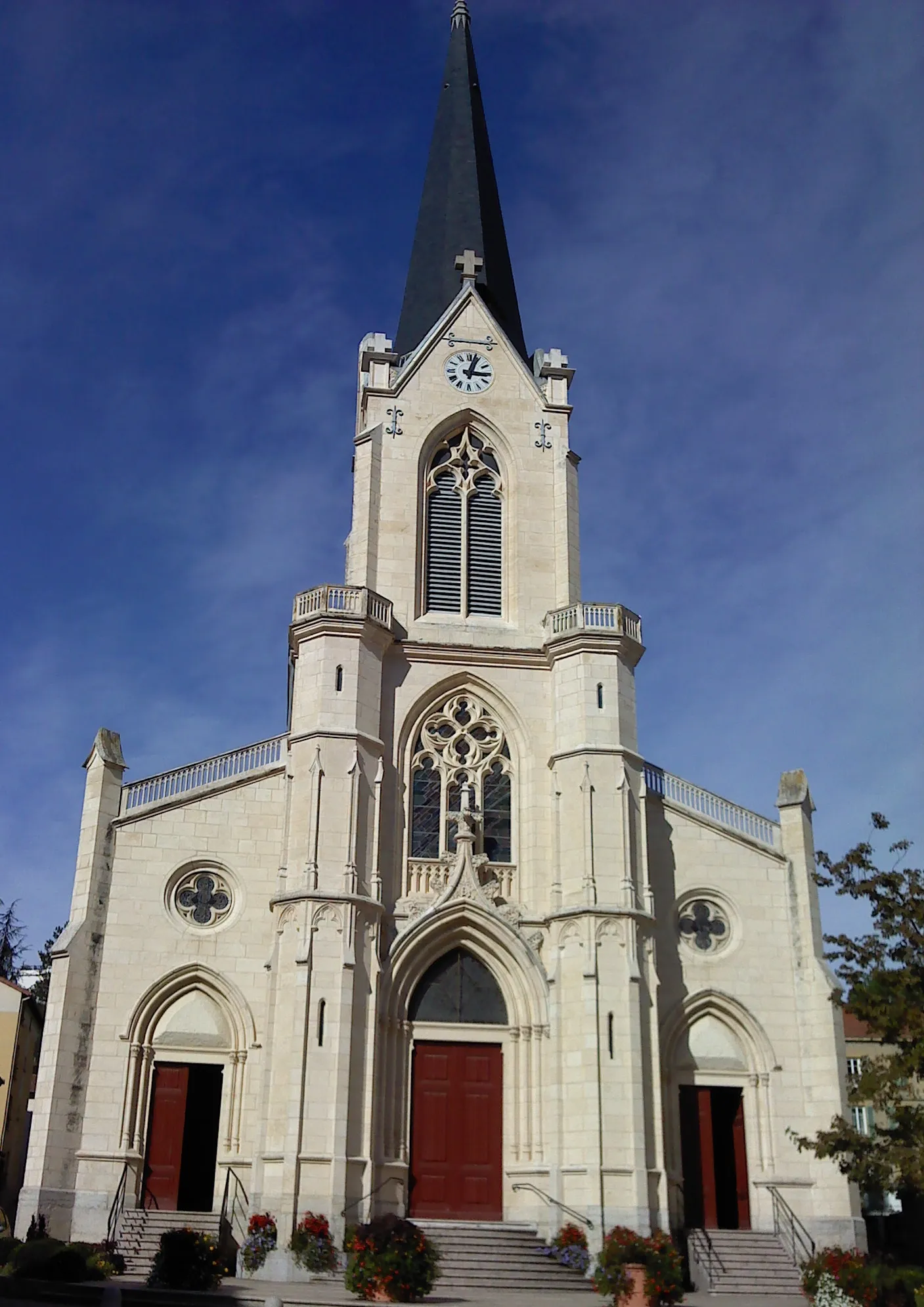 Photo showing: église de pontcharra sur turdine (Rhône)