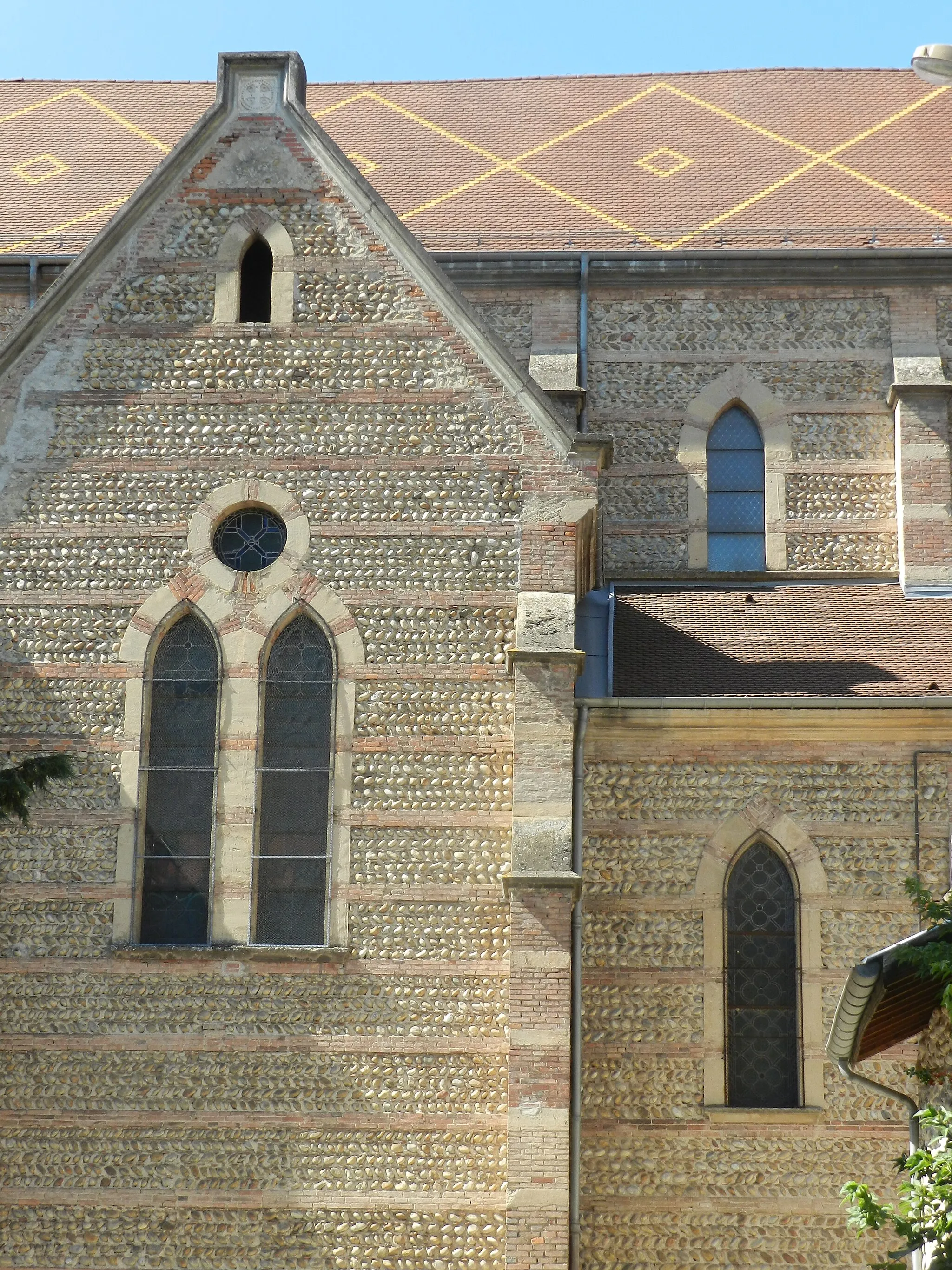 Photo showing: Église Saint-Étienne de Saint-Étienne-de-Saint-Geoirs, Isère, France (Inscrit, 1995)