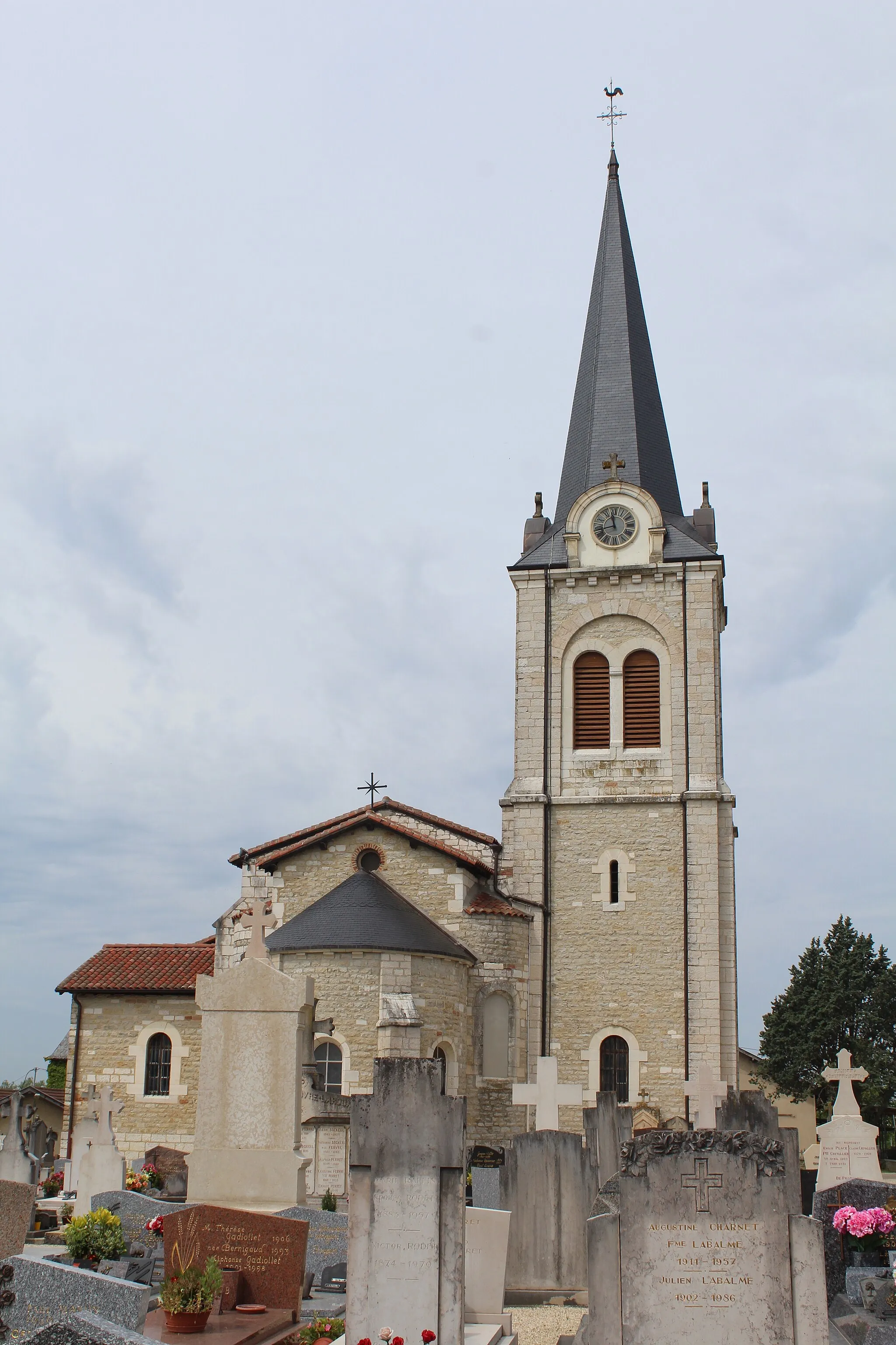 Photo showing: Église Saint-Étienne d'origine romane du XIIe siècle à Polliat.