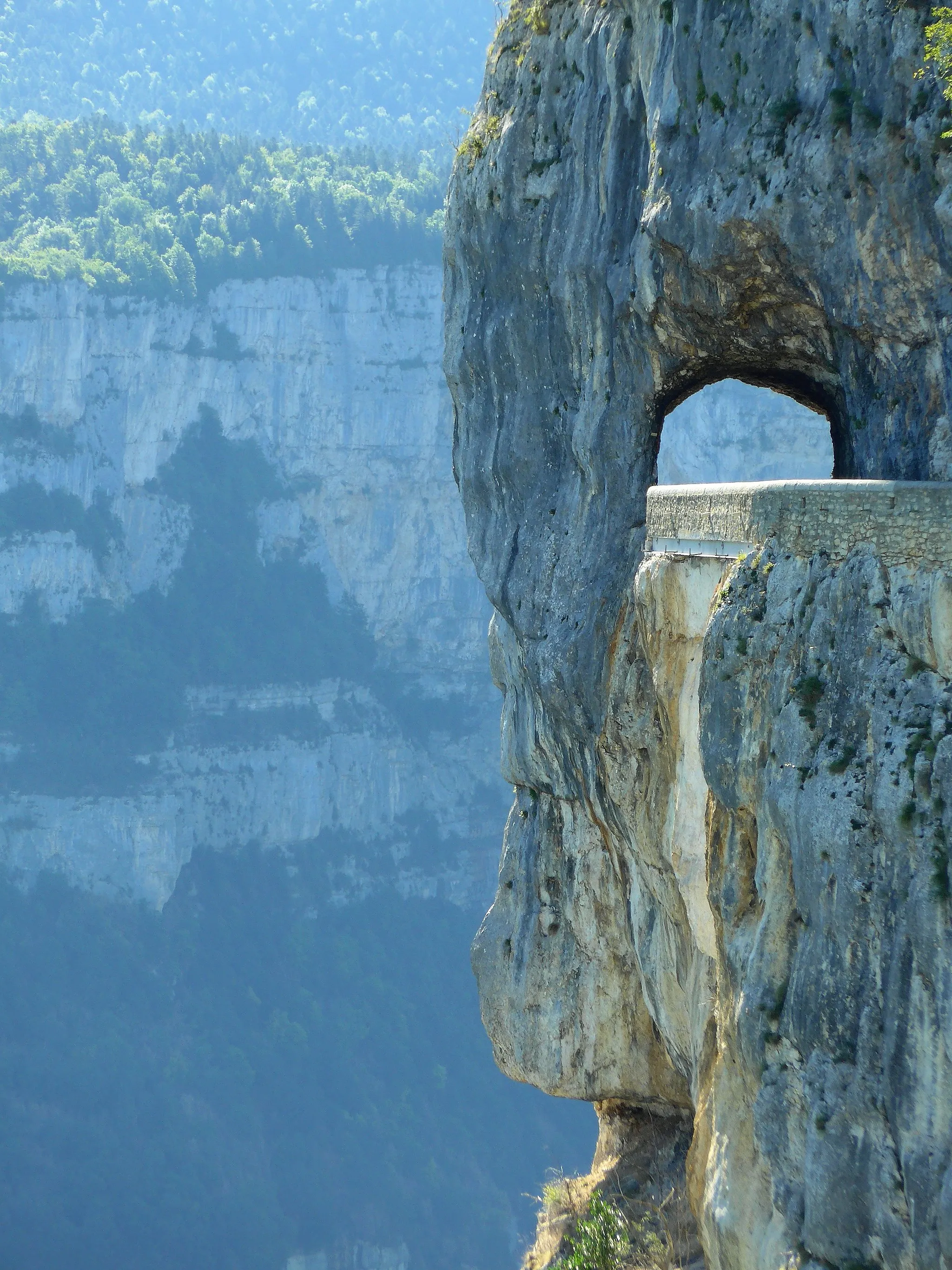 Photo showing: Combe Laval is a canyon of the Vercors massif, pre-Alps.