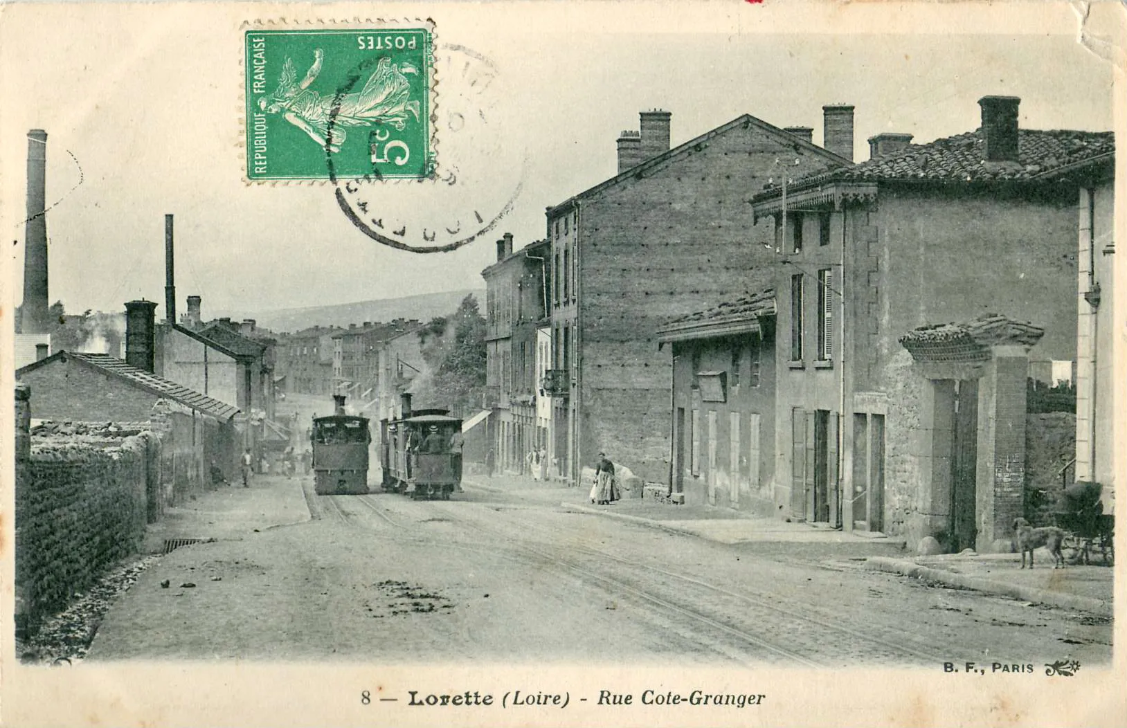 Photo showing: Carte postale ancienne éditée par BF à Paris, n°8 : LORETTE (Loire) - Rue Cote-Granger. Vue de deux rames de tramway à vapeur se croisant à un évitement de la ligne à voie unique Saint-Etienne - Saint-Chamond - Rive-de-Gier