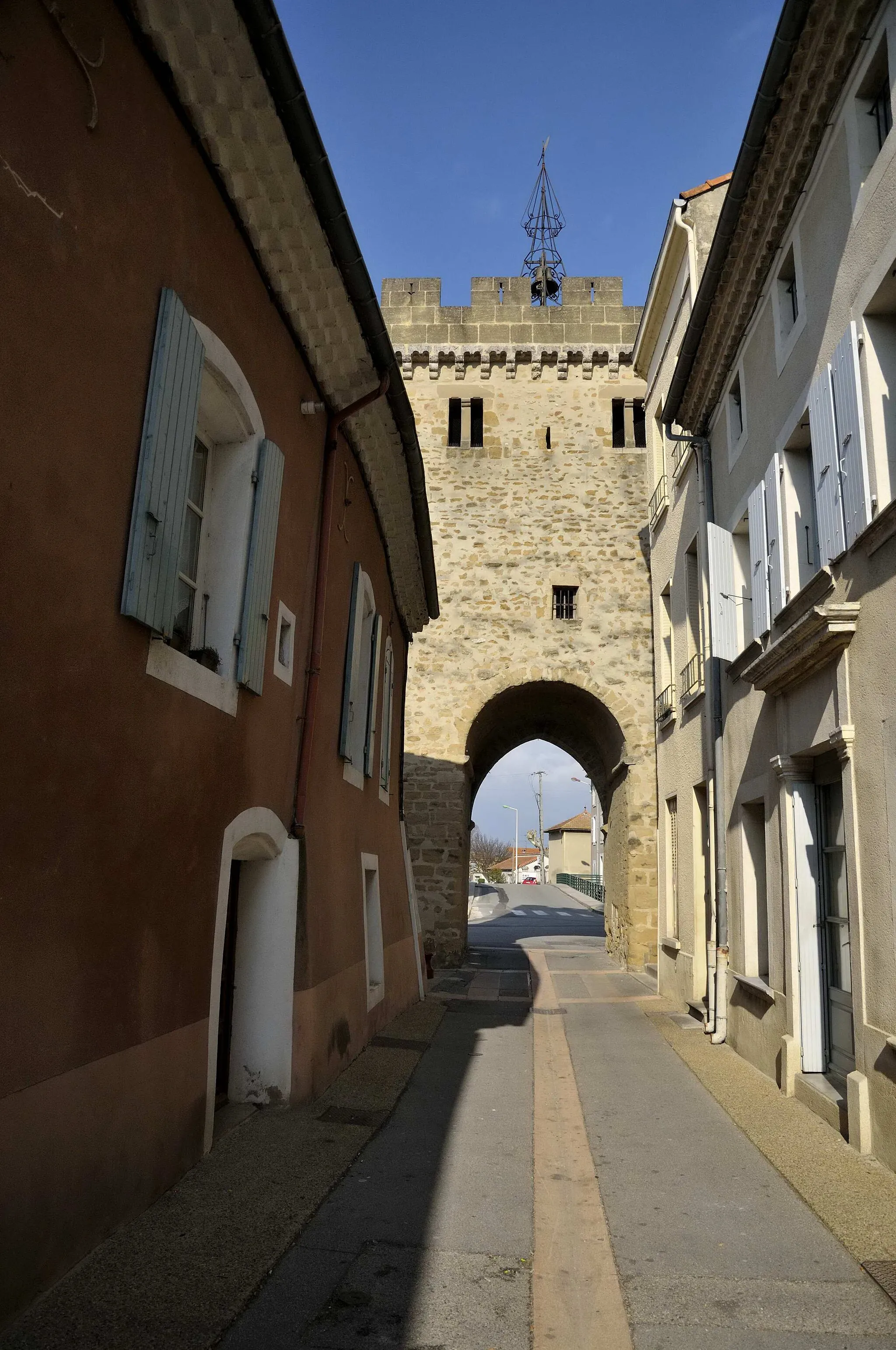 Photo showing: porte du XVI em siècle de Beaumont les valence