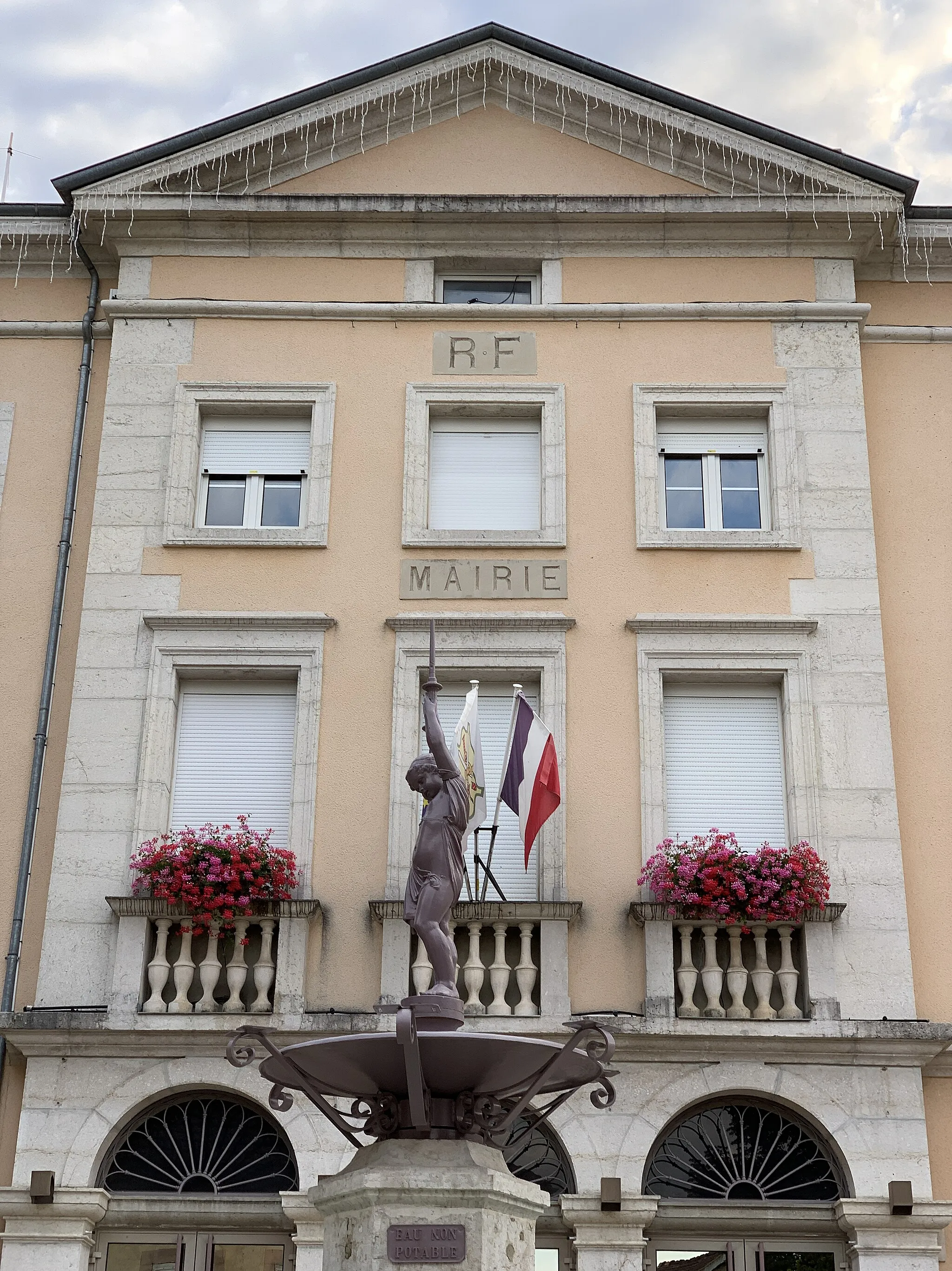 Photo showing: Mairie d'Arbent.