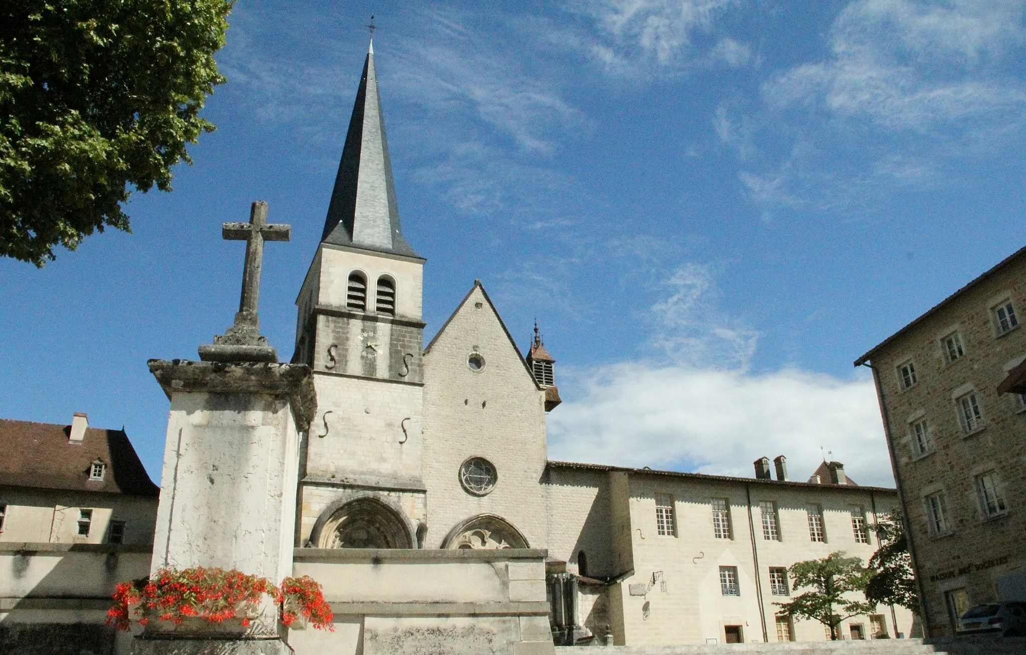 Photo showing: This building is en partie classé, en partie inscrit au titre des monuments historiques de la France. It is indexed in the base Mérimée, a database of architectural heritage maintained by the French Ministry of Culture, under the reference PA00116291 .