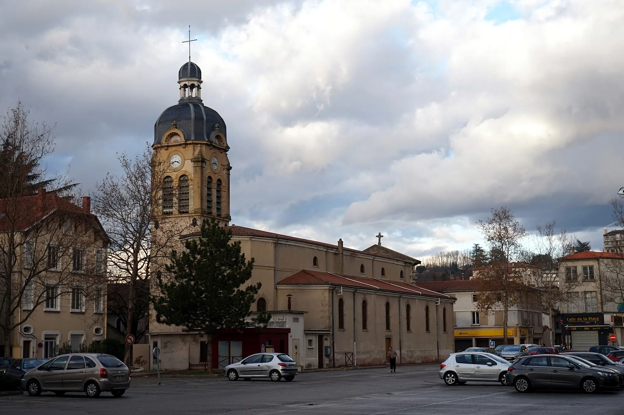 Photo showing: Église Saint Jean-Baptiste