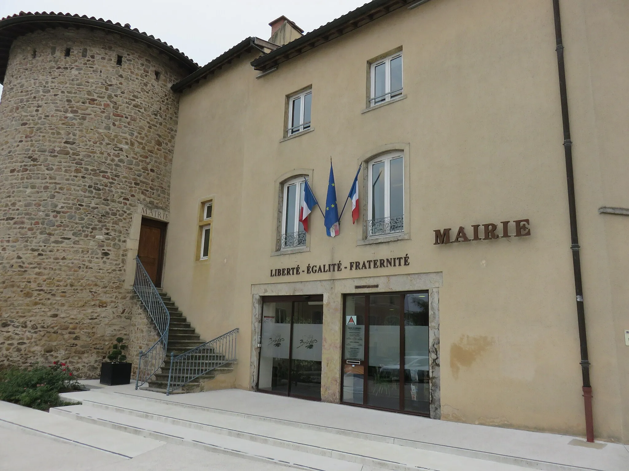Photo showing: Mairie de Brindas (Rhône, France).