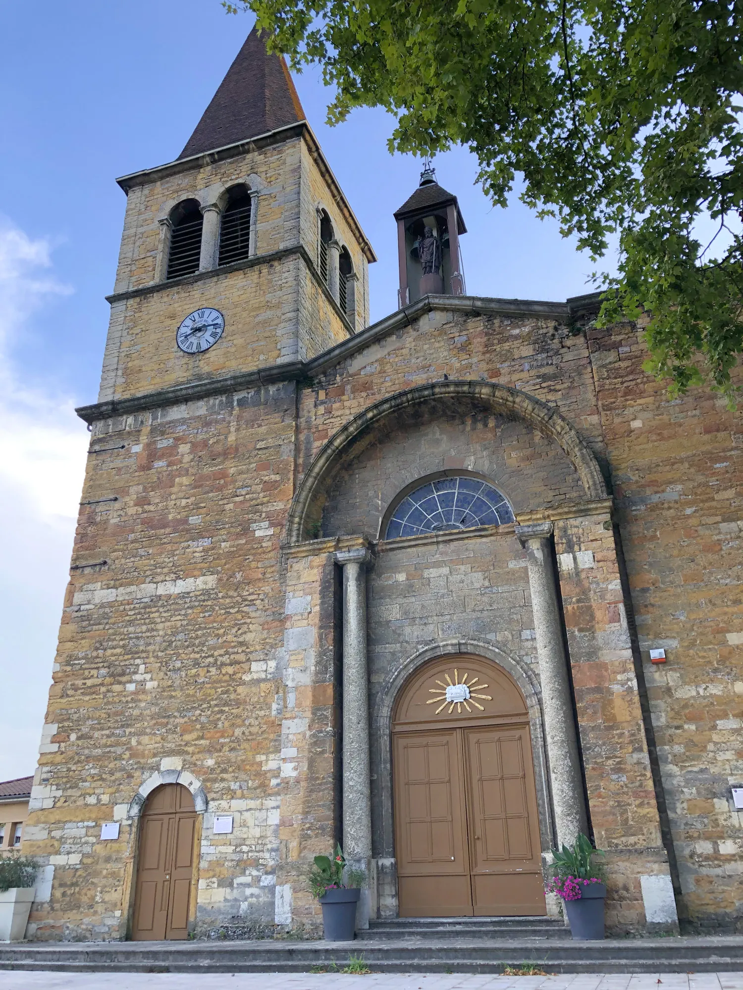 Photo showing: Église Saint Martin de Fontaines Saint Martin (69 -Rhône)