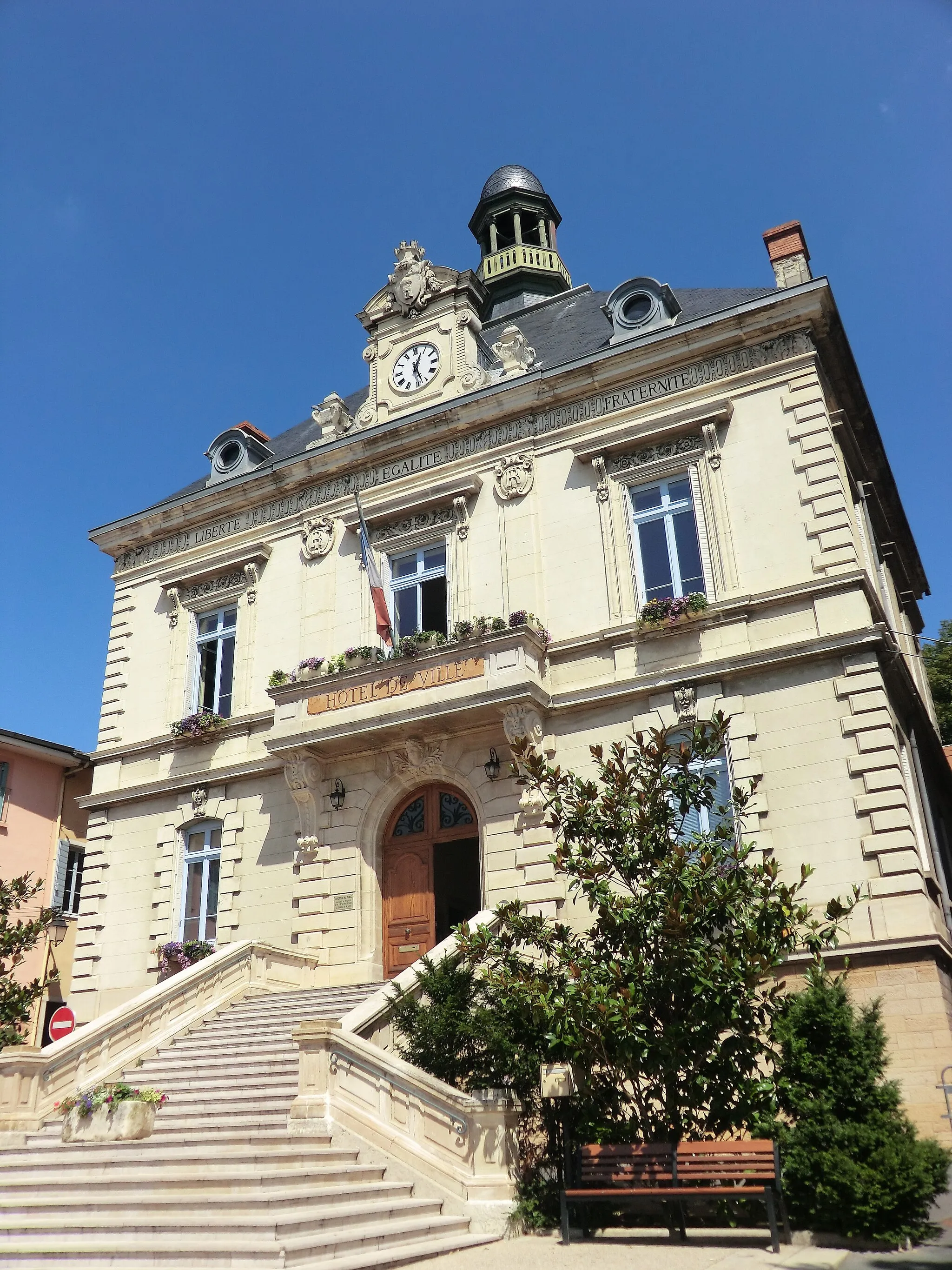 Photo showing: Mairie de Trévoux.