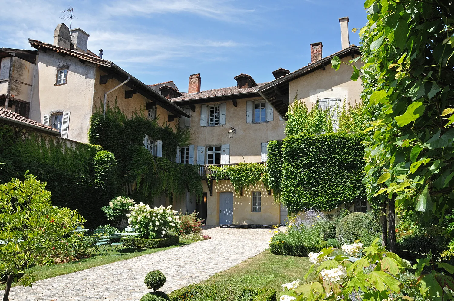 Photo showing: Jardin du Musée Hector-Berlioz.