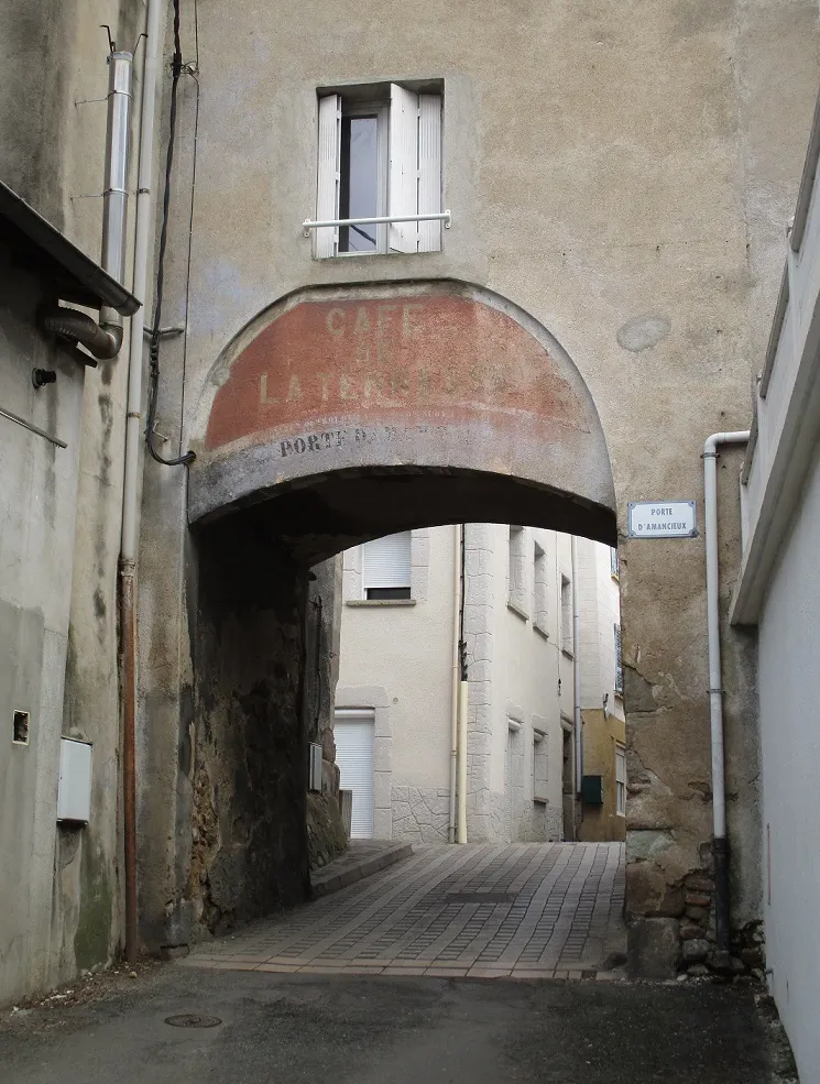 Photo showing: Porte d'Amancieux