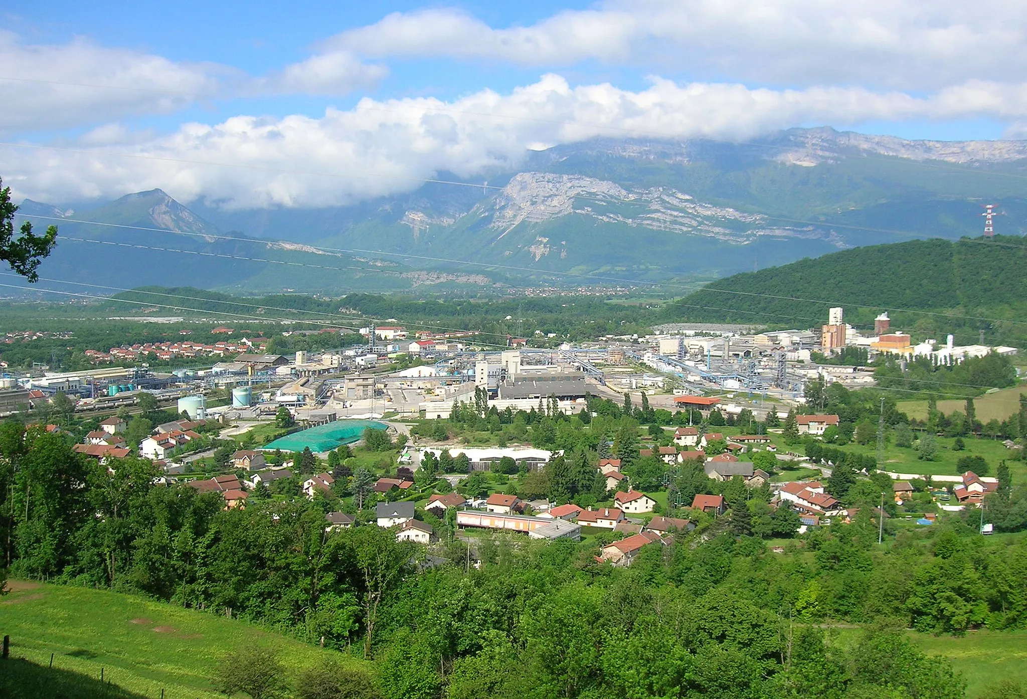 Photo showing: Basse Jarrie, Jarrie, Isère, AuRA, France.