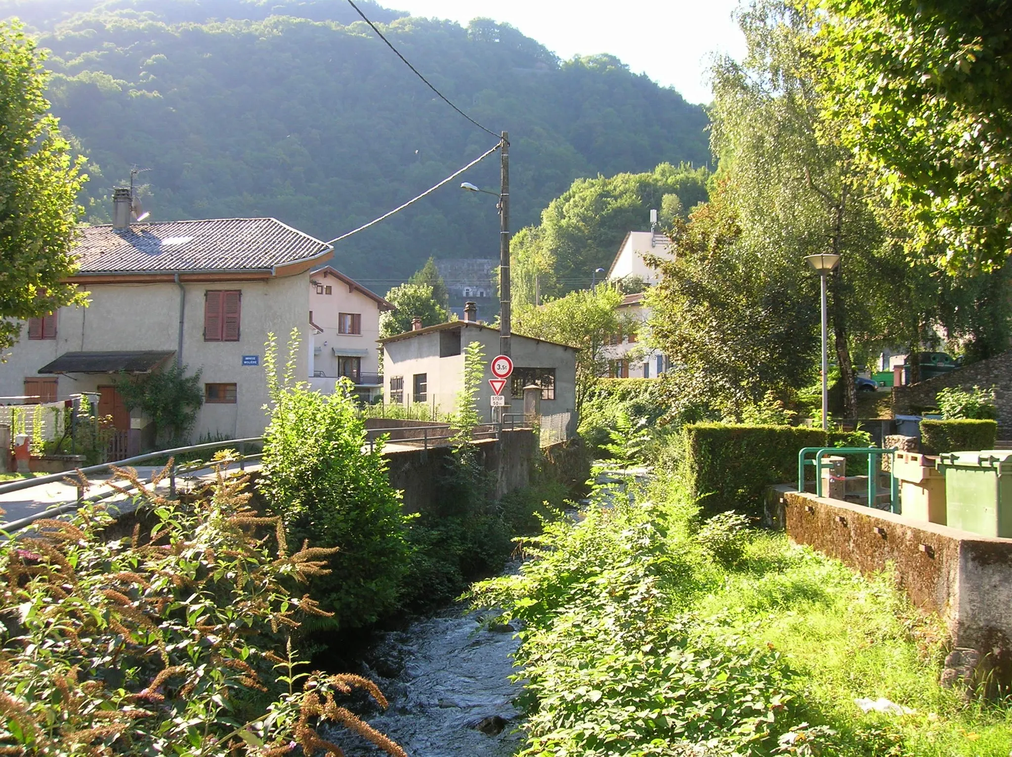 Photo showing: ruisseau de Laval, Brignoud, Villard-Bonnot, Isère, AuRA, France.