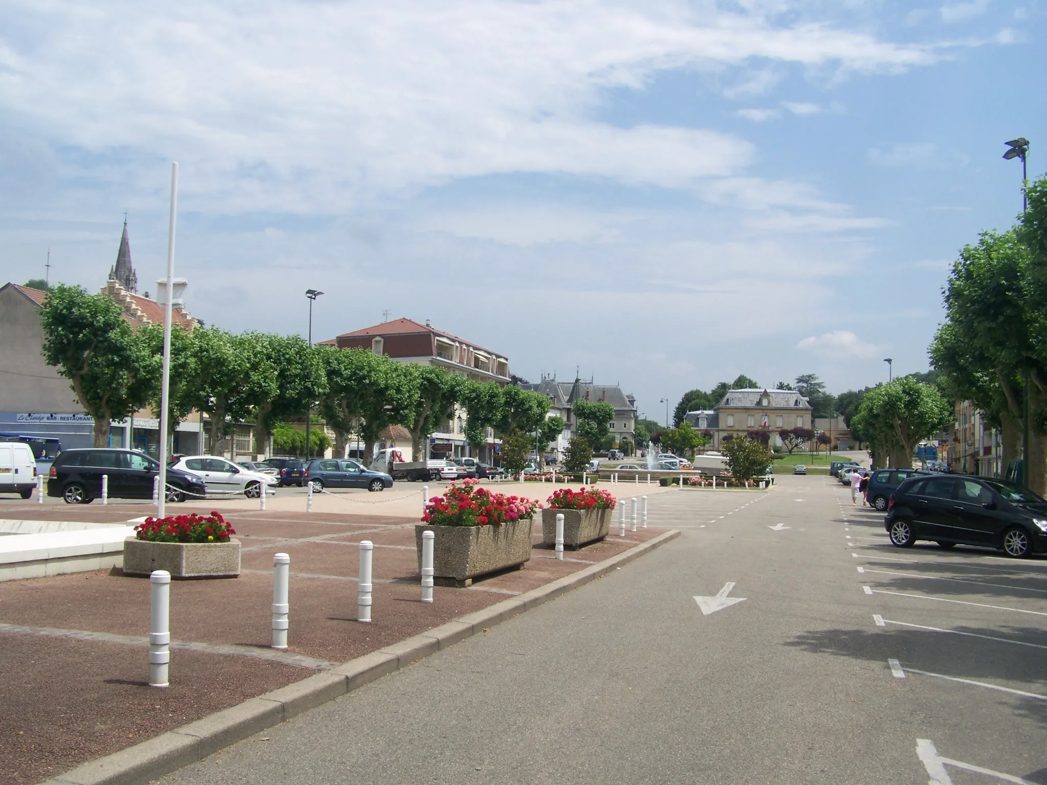 Photo showing: Sight of city of La Tour du Pin center, in Isère, France.