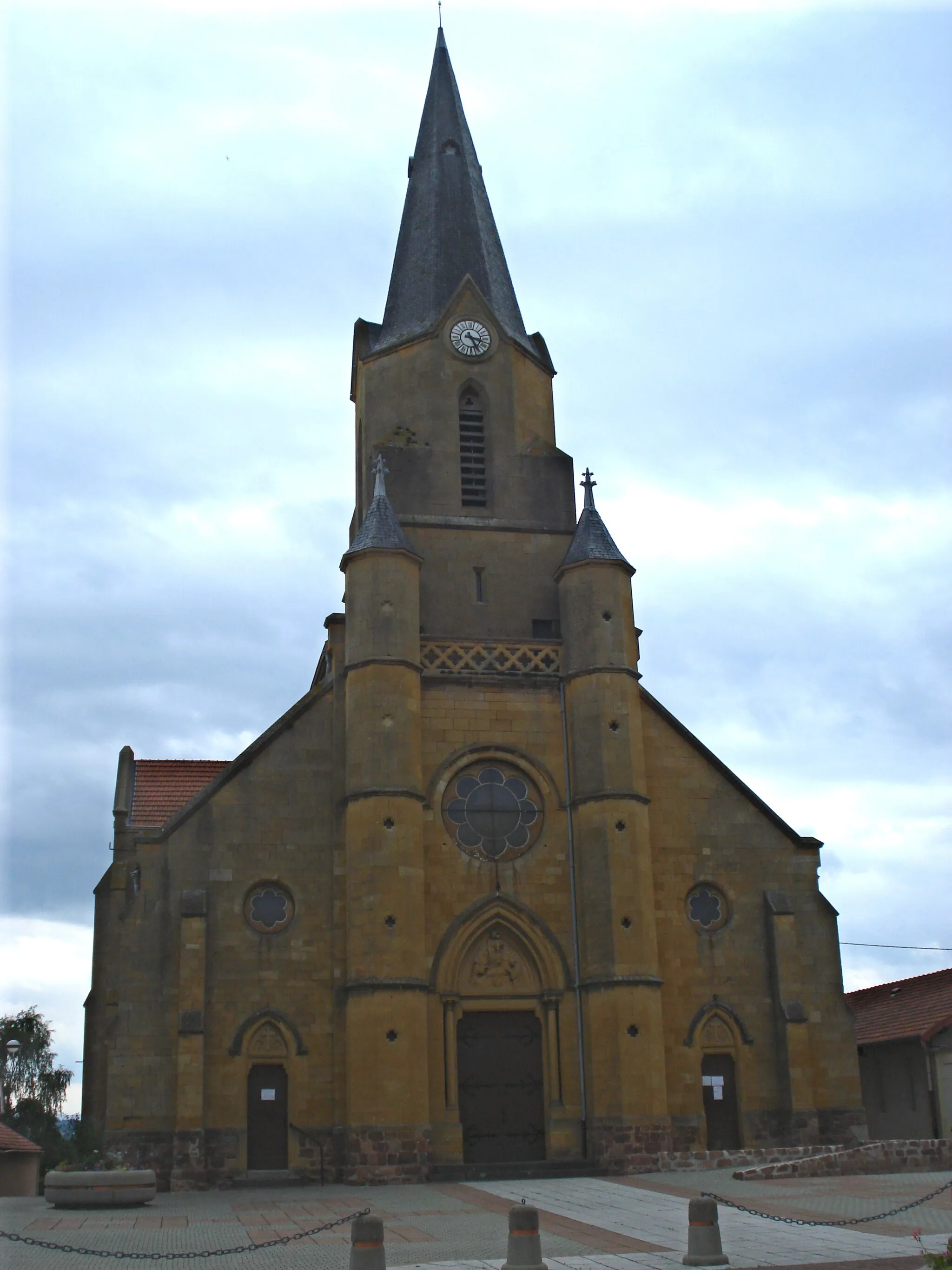 Photo showing: Mably (Loire), l'église.