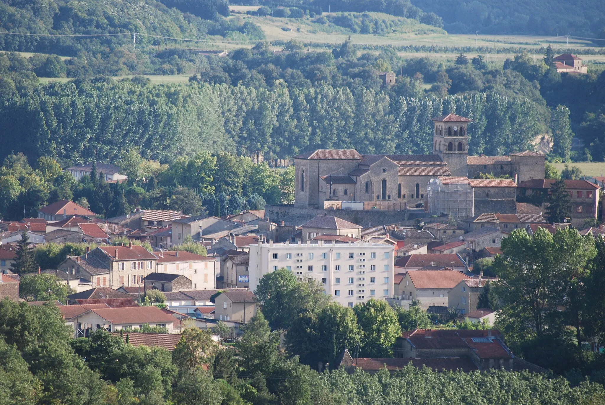 Photo showing: This building is en partie classé, en partie inscrit au titre des monuments historiques de la France. It is indexed in the base Mérimée, a database of architectural heritage maintained by the French Ministry of Culture, under the reference PA00117048 .