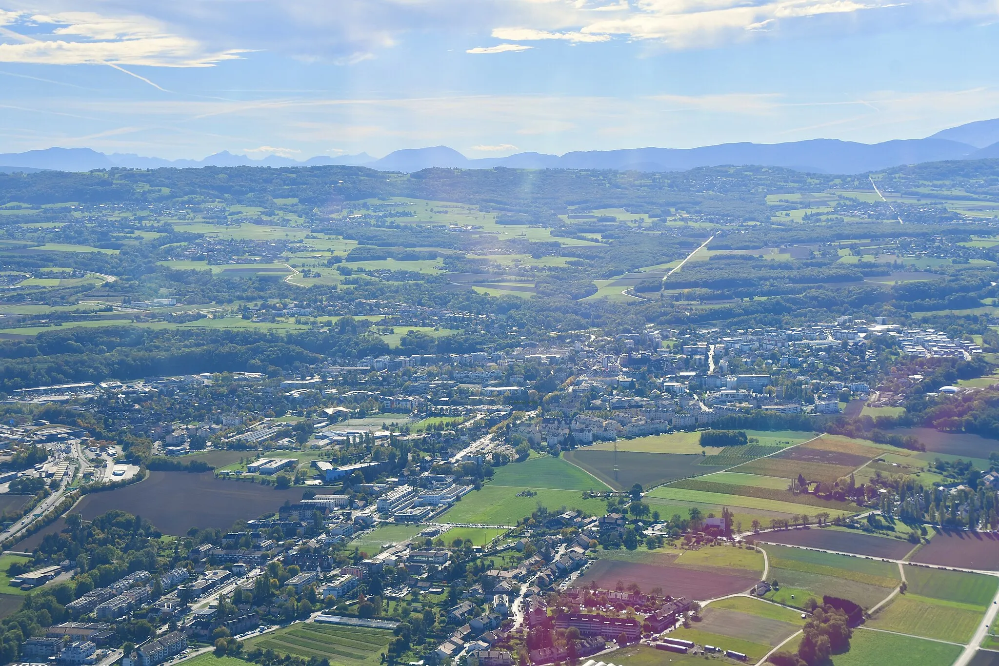 Photo showing: Vue aérienne de Saint-Julien-en-Genevois (France).