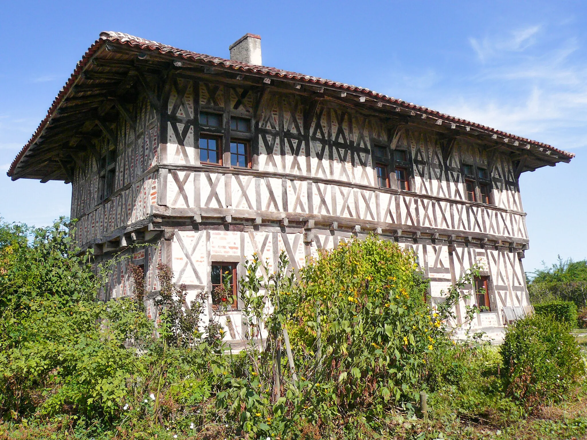 Photo showing: Vue de l'angle Sud Est du manoir