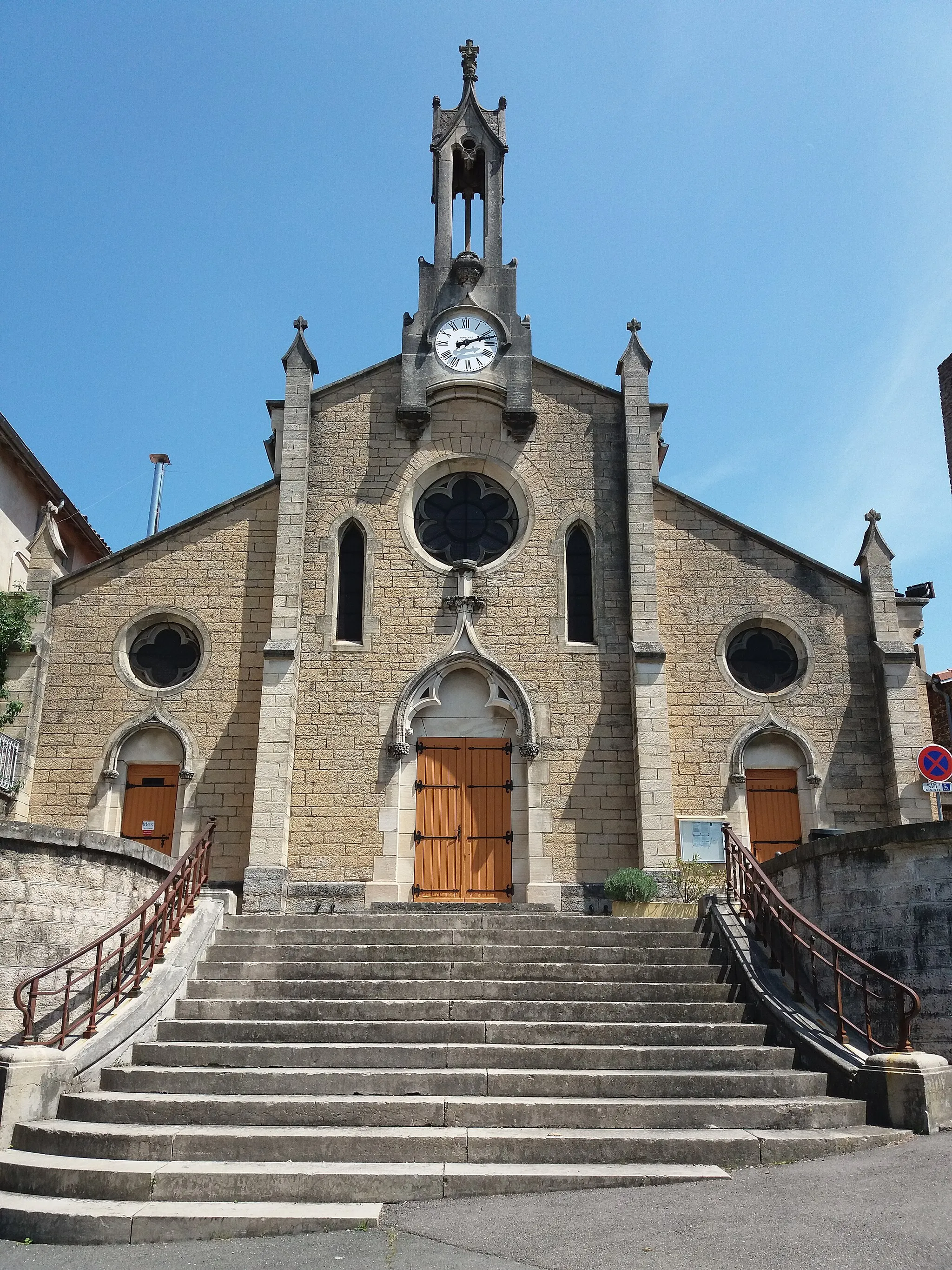 Photo showing: Façade de l'église.