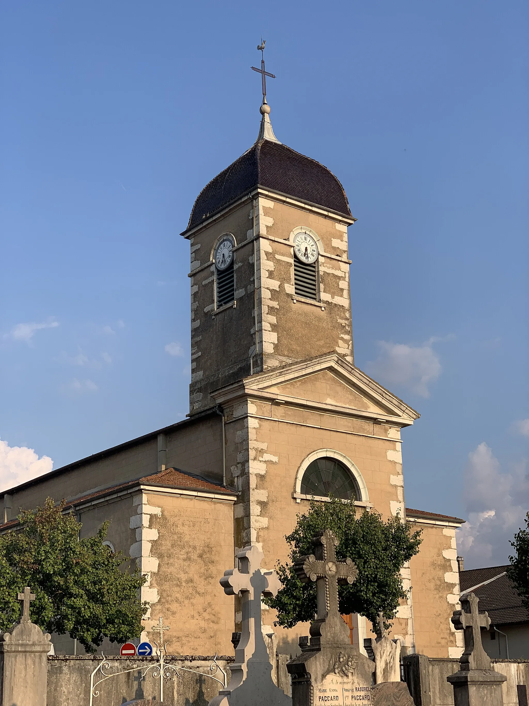 Photo showing: Église Saint-Étienne de Saint-Étienne-du-Bois, Ain.