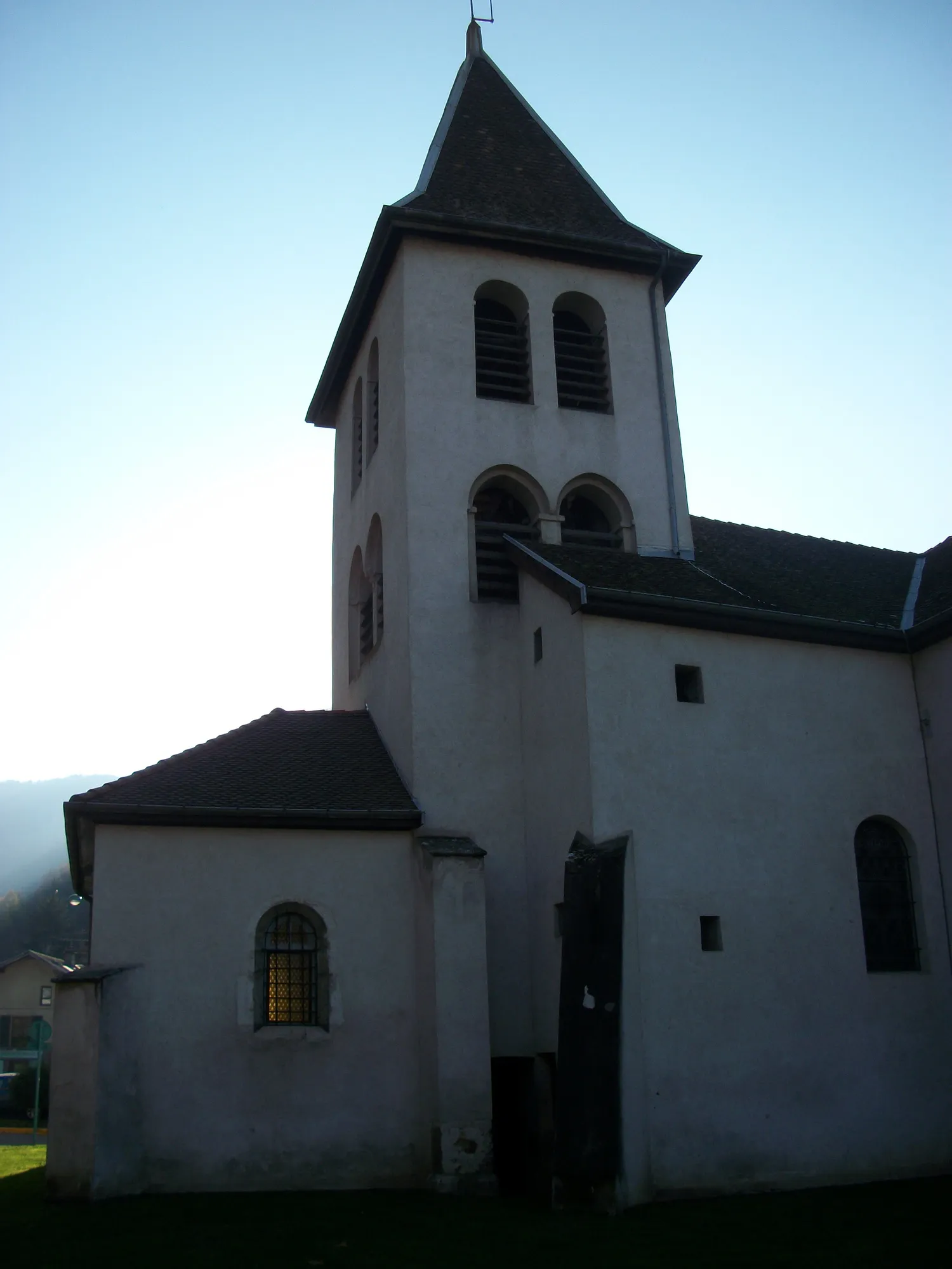 Photo showing: Saint-Marcel church in Gières, Isère, France