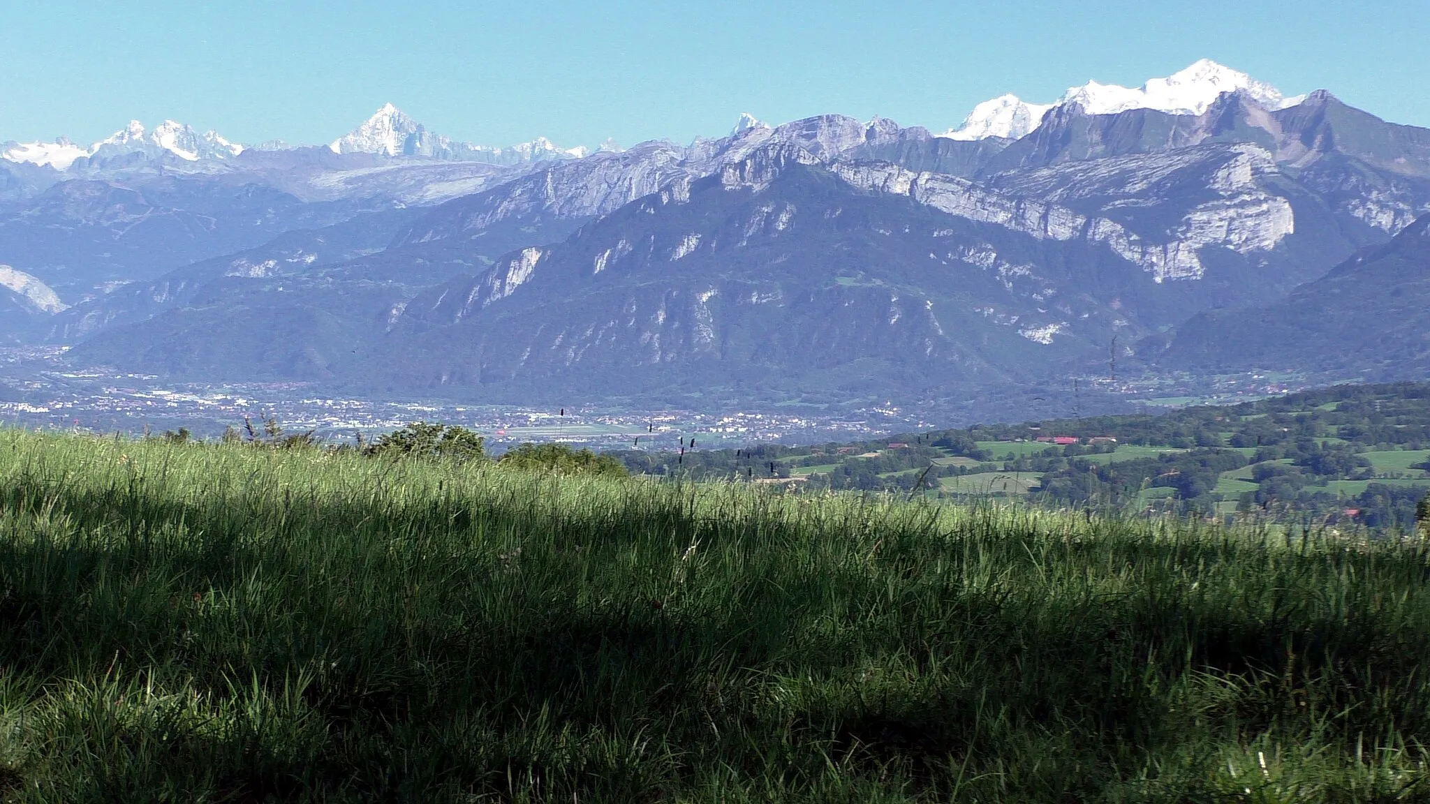 Photo showing: Vue du col de la Croisette sur le massif du Mont Blanc et l'Aiguille Verte