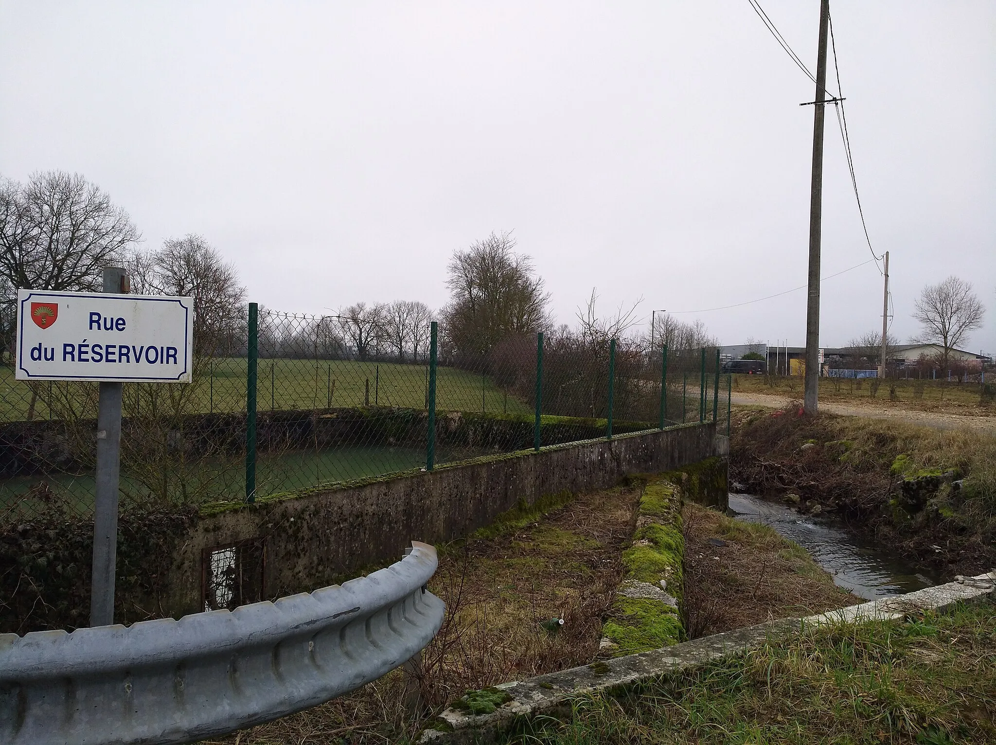 Photo showing: Hameau de Coutelieu, situé sur la commune d'Ambronay (Ain, France), en janvier 2018.