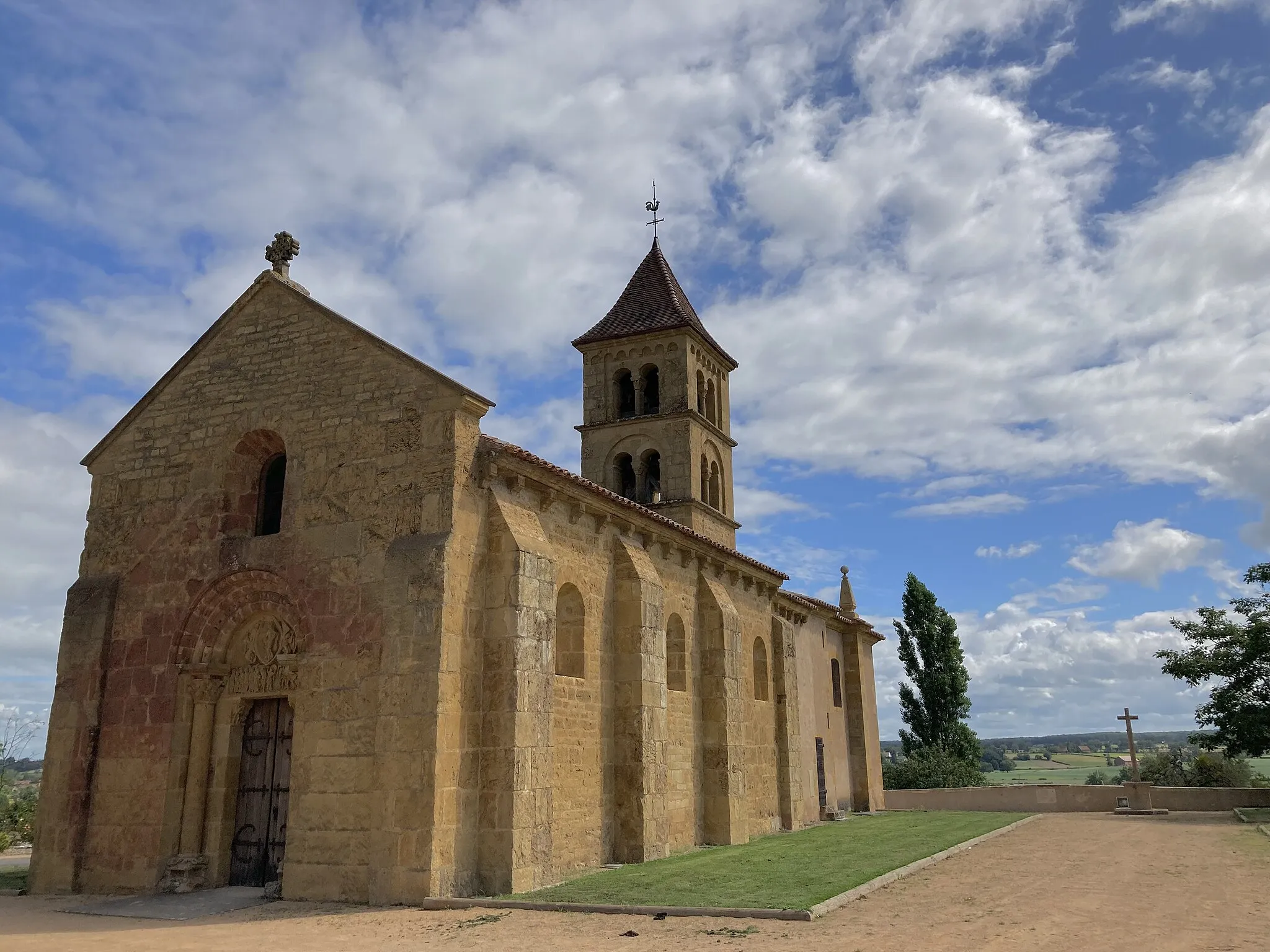 Photo showing: This building is indexed in the base Mérimée, a database of architectural heritage maintained by the French Ministry of Culture, under the reference PA00113367 .