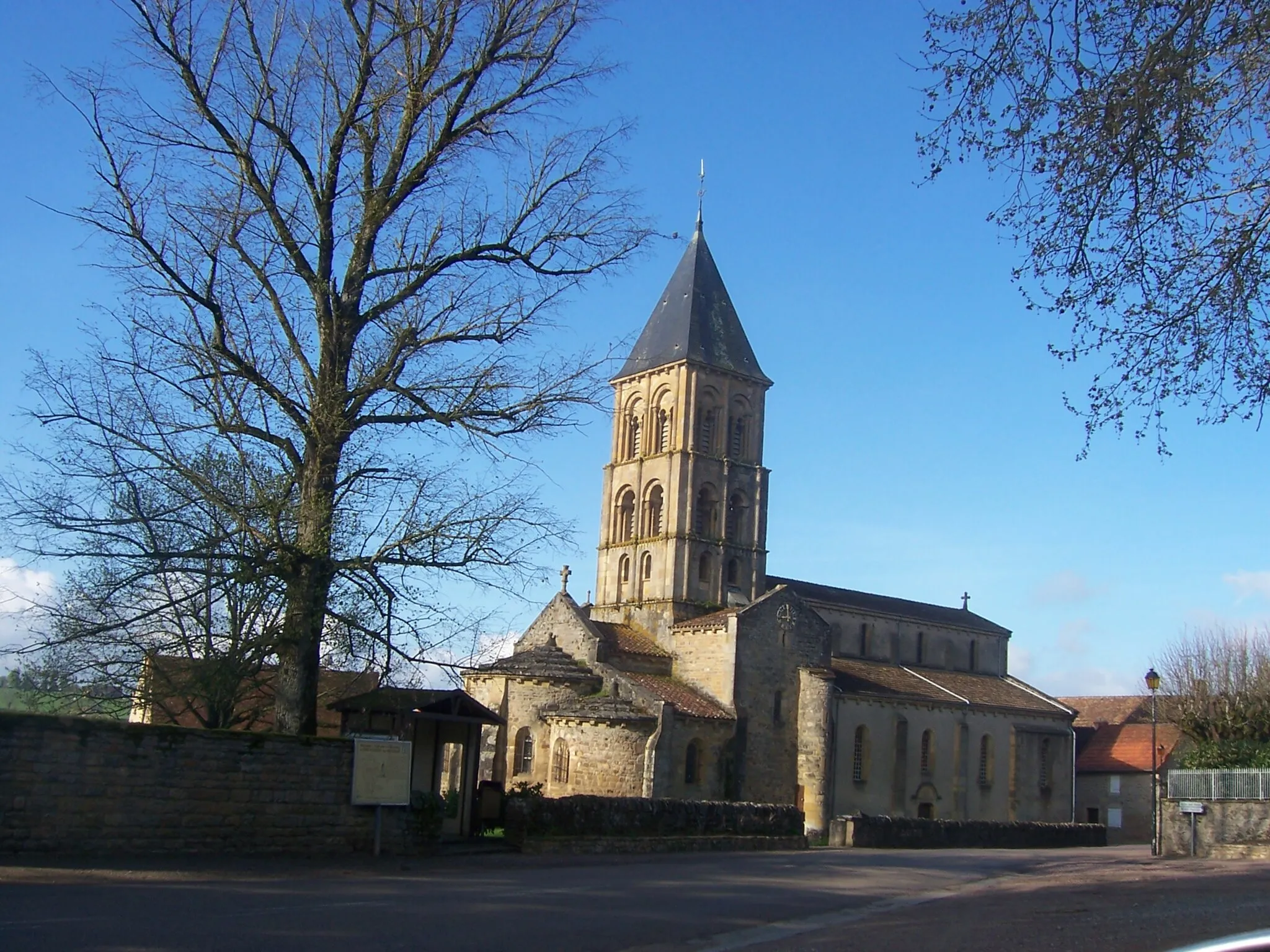 Photo showing: Eglise de Saint-Laurent-en-Brionnais